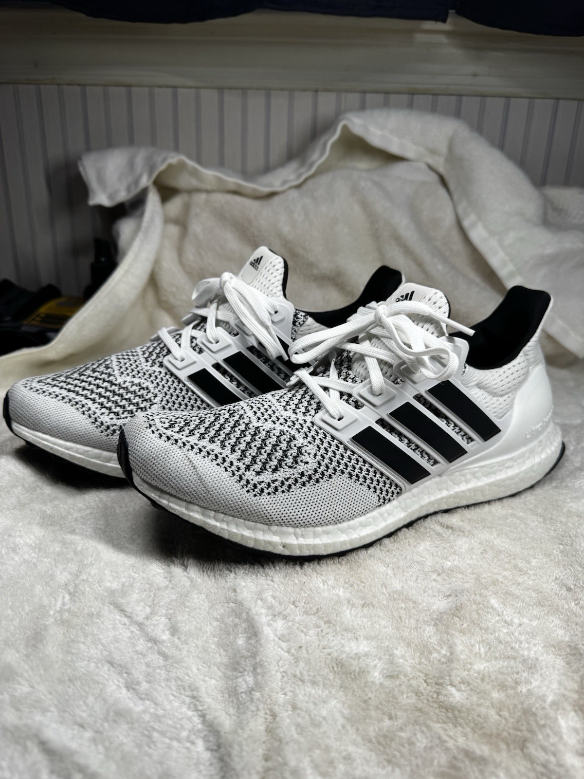 Size 10 Men’s – adidas UltraBoost 1.0 White Black