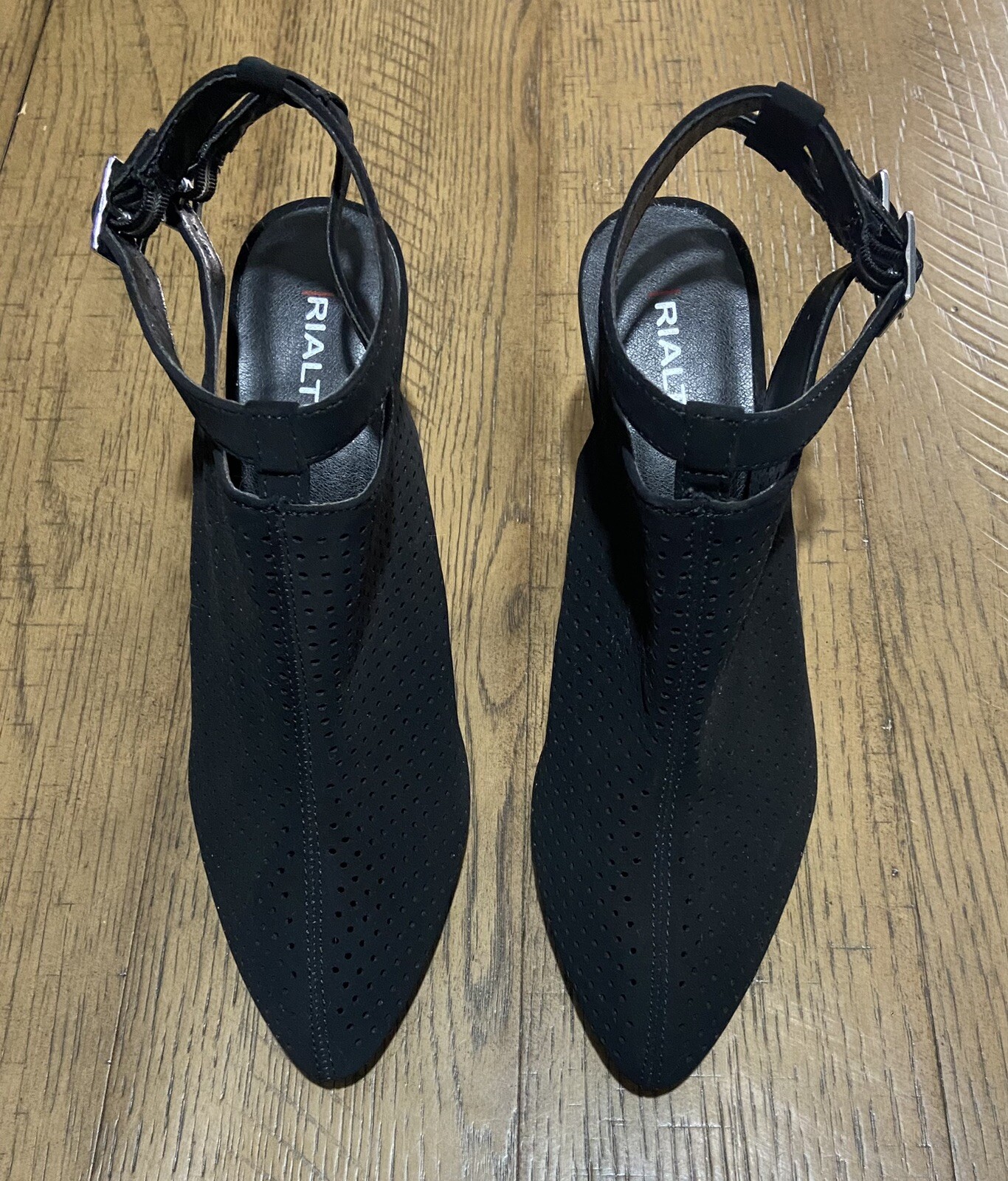 Rialto Womens Black Shoes with 3.5 inches Heels, Buckles & Straps Size 8.5M