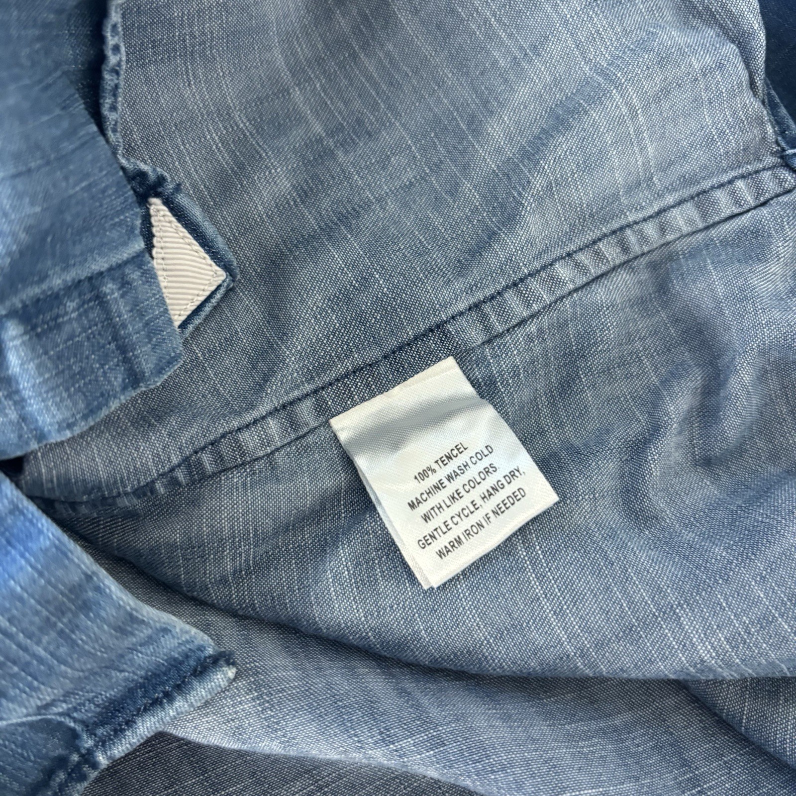 UNTUCKit Womens 16 Button-Up Shirt Blue Chambray 100% Tencel W/ Pockets Lionness