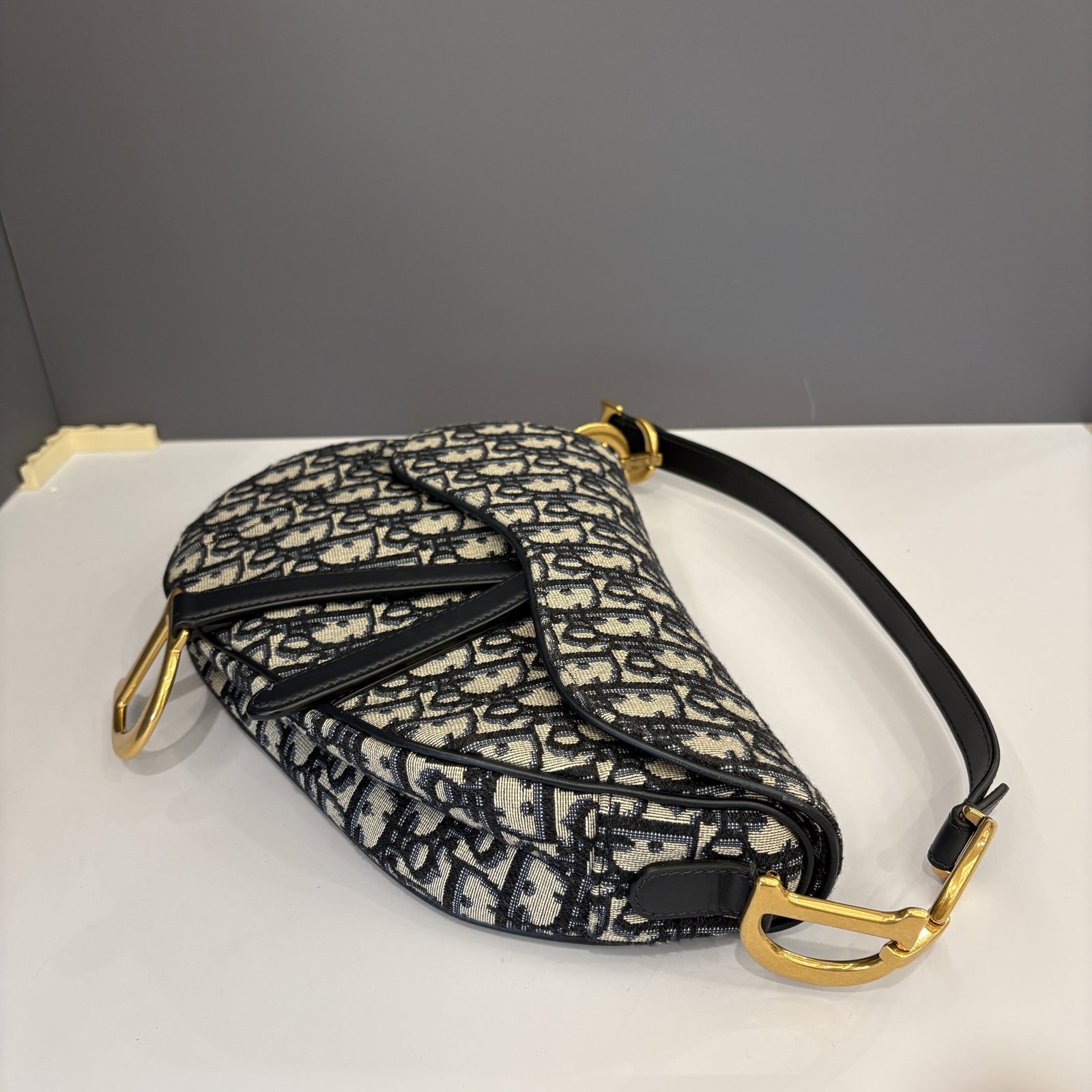 Dior Medium Saddle Bag Beige Navy Oblique (zh052626a3)