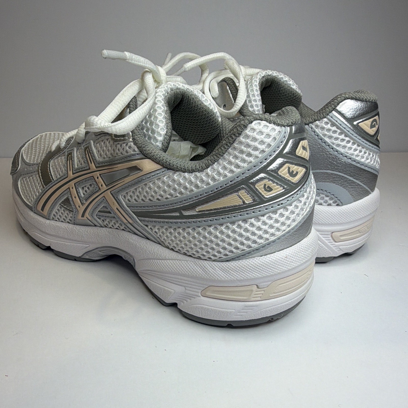 ASICS GEL-1130 GS Low Top Lace-Up White/Pearl Pink/Gray Kids 5.5 1204A169-101