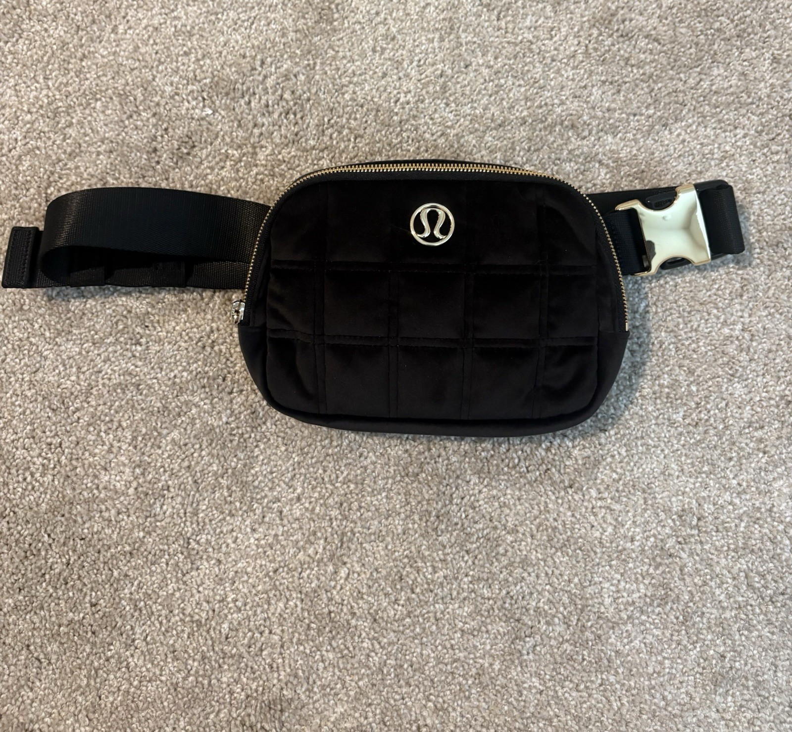Limited Edition Lululemon Everywhere Belt Bag Black Gold Quilted Crossbody