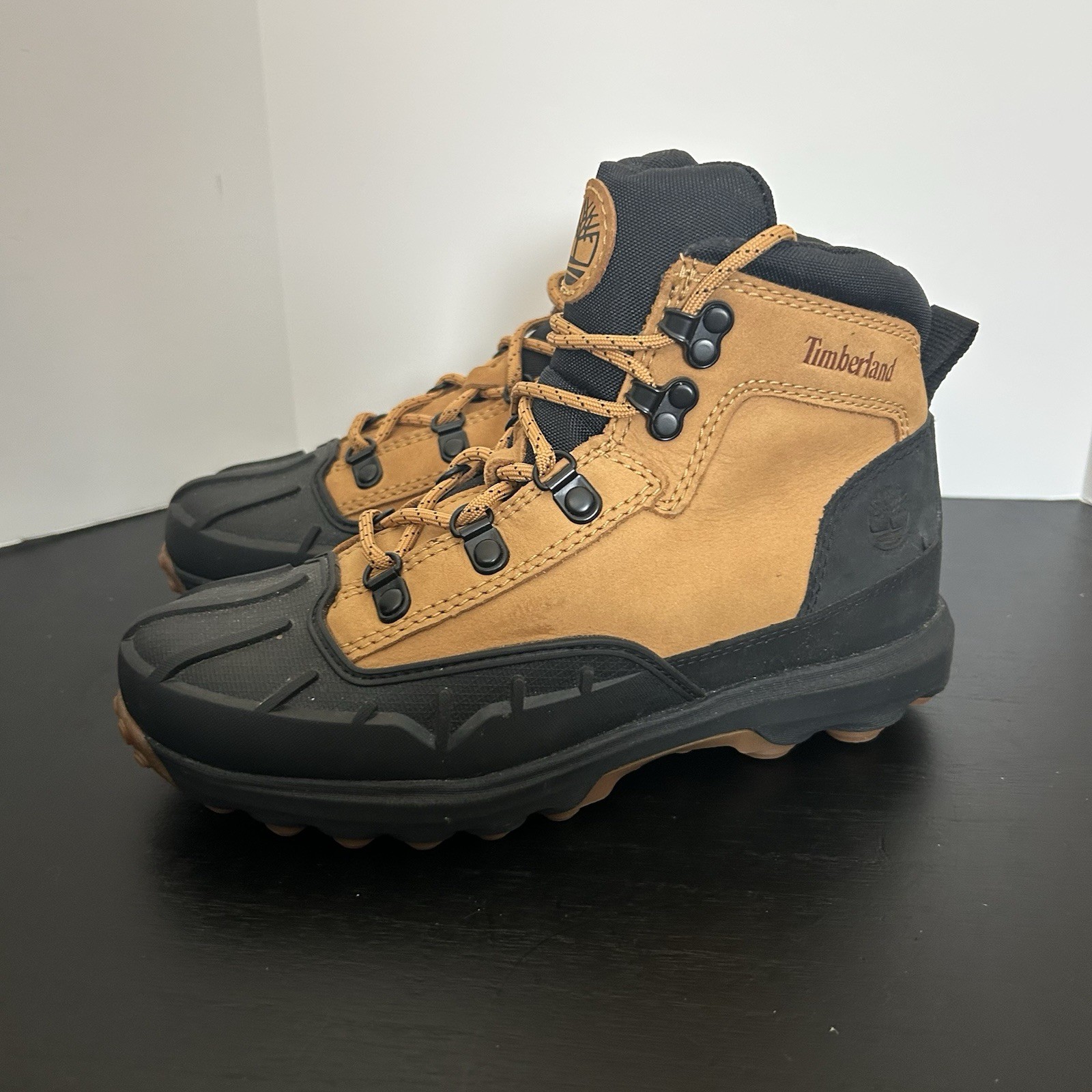 Timberland Converge Boots Boys Size 2 Wheat NuBuck Black Duck Hiking Waterproof