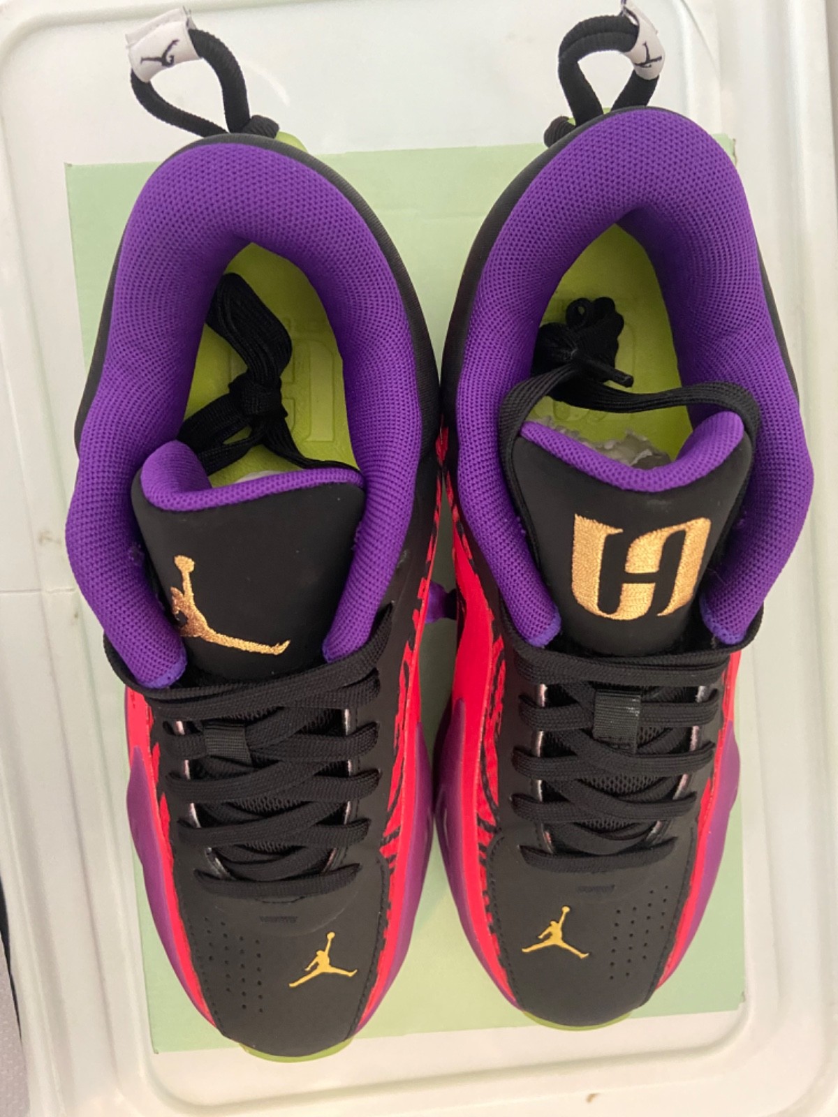 Nike Jordan Heir Series 2 Basketball Shoes. Woman size 7/ Men’s size 5.5