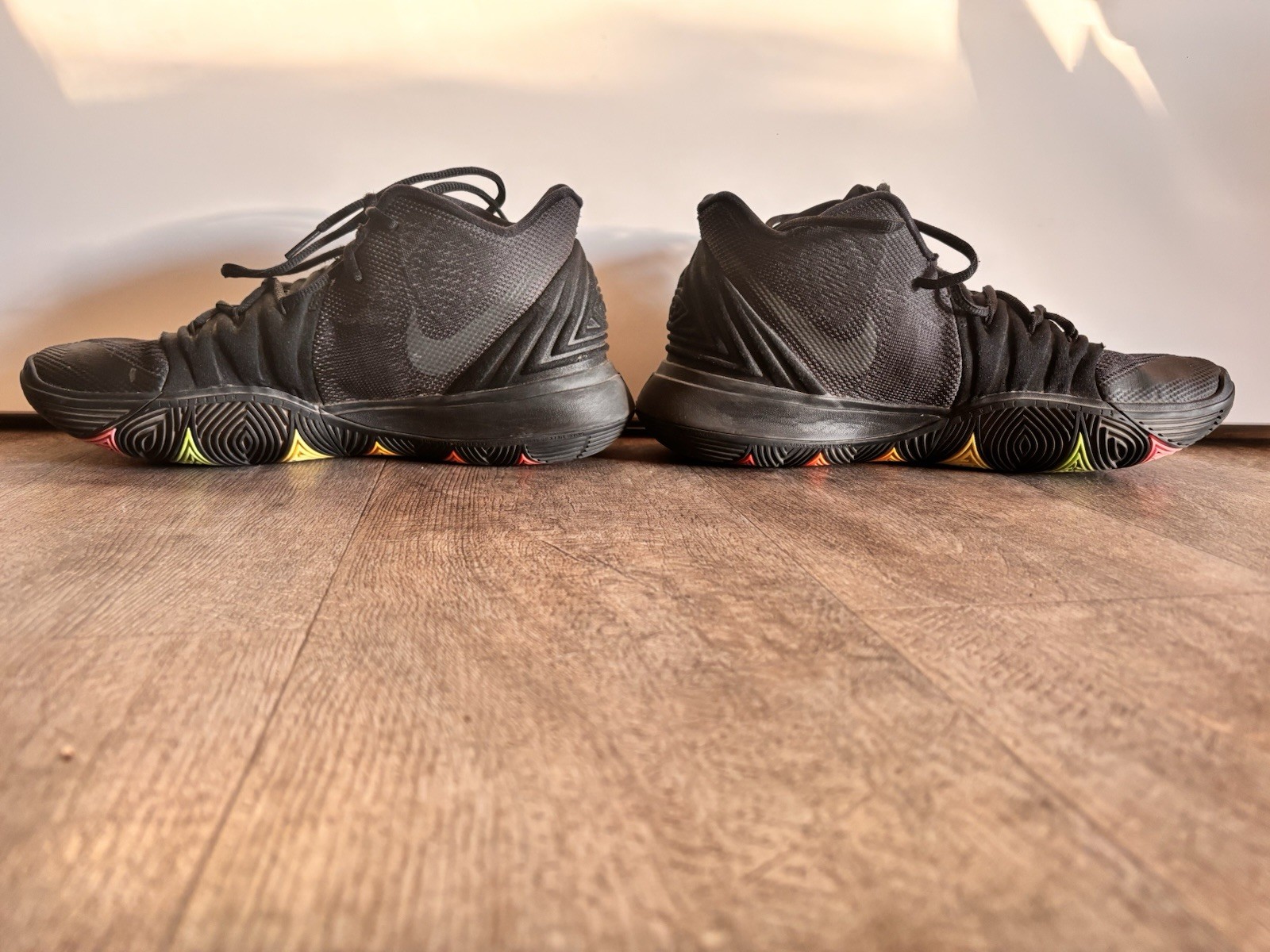 Nike Kyrie 5 Men’s Black Mid Basketball Shoes