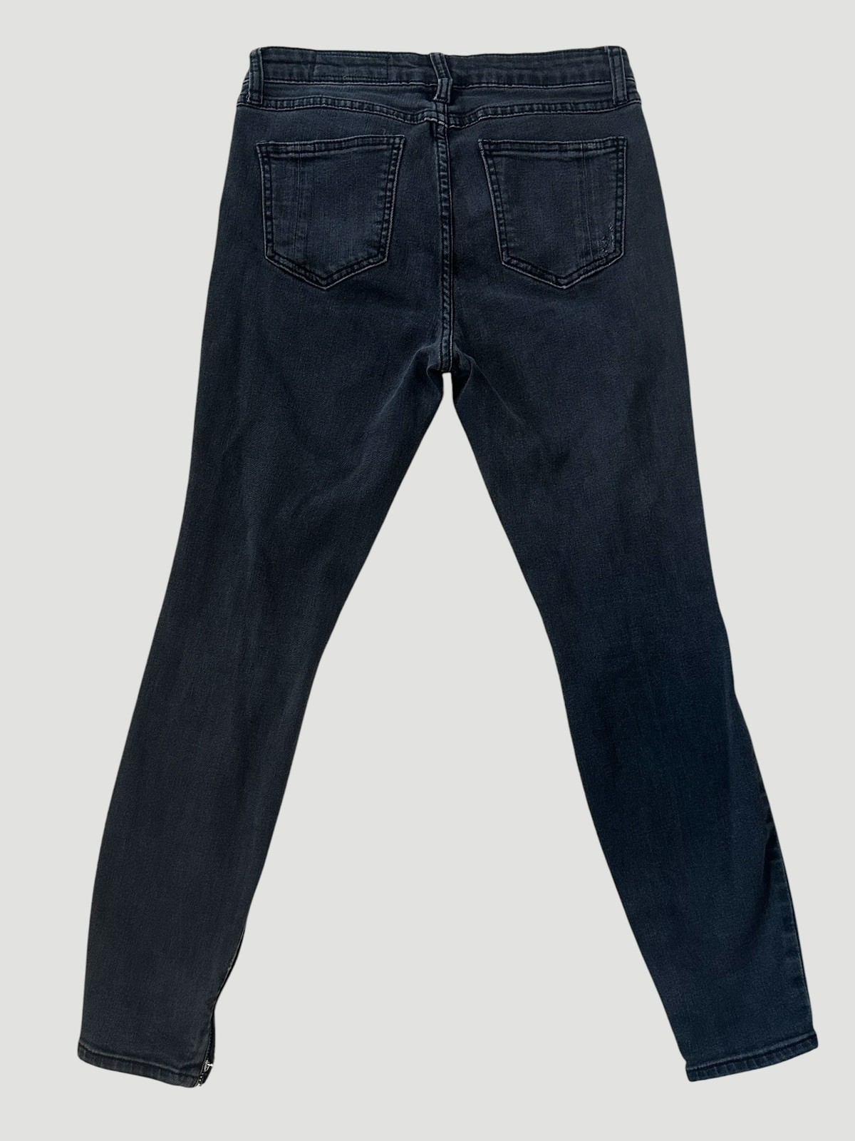 Pistola Women’s Size 29 Distressed Slim Zip Ankle Charcoal Black Skinny Jean Y2K