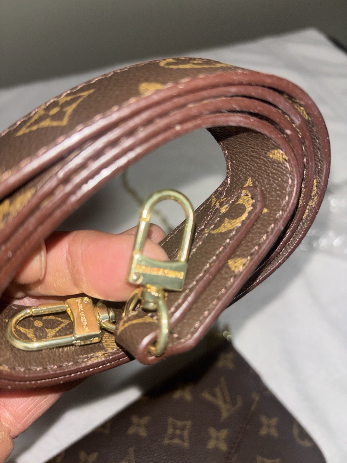 Louis Vuitton Felicie Pochette Chain Shoulder Bag Pre Owned Excellent Condition