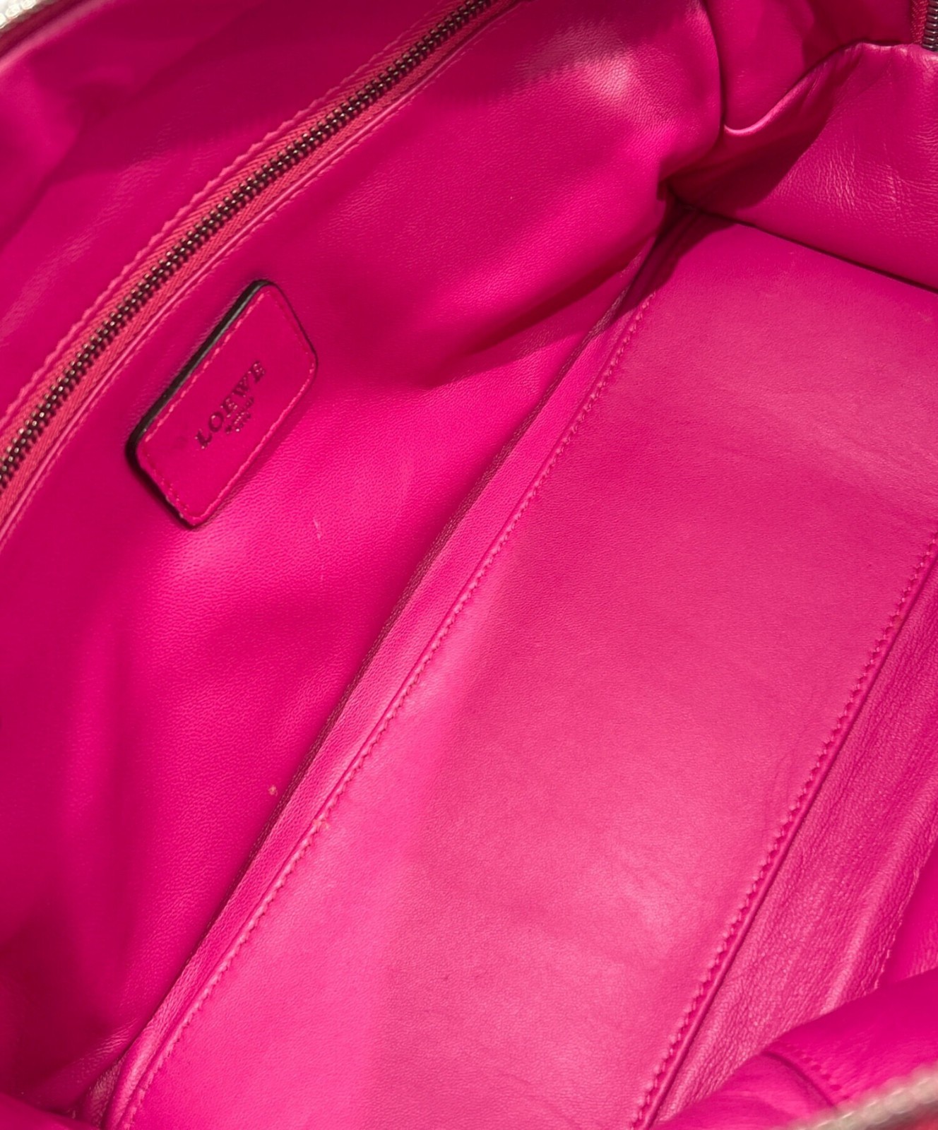 Loewe Amazona 28 Anagram Boston Handbag Leather bag Pink Silver Hardware 11.4in