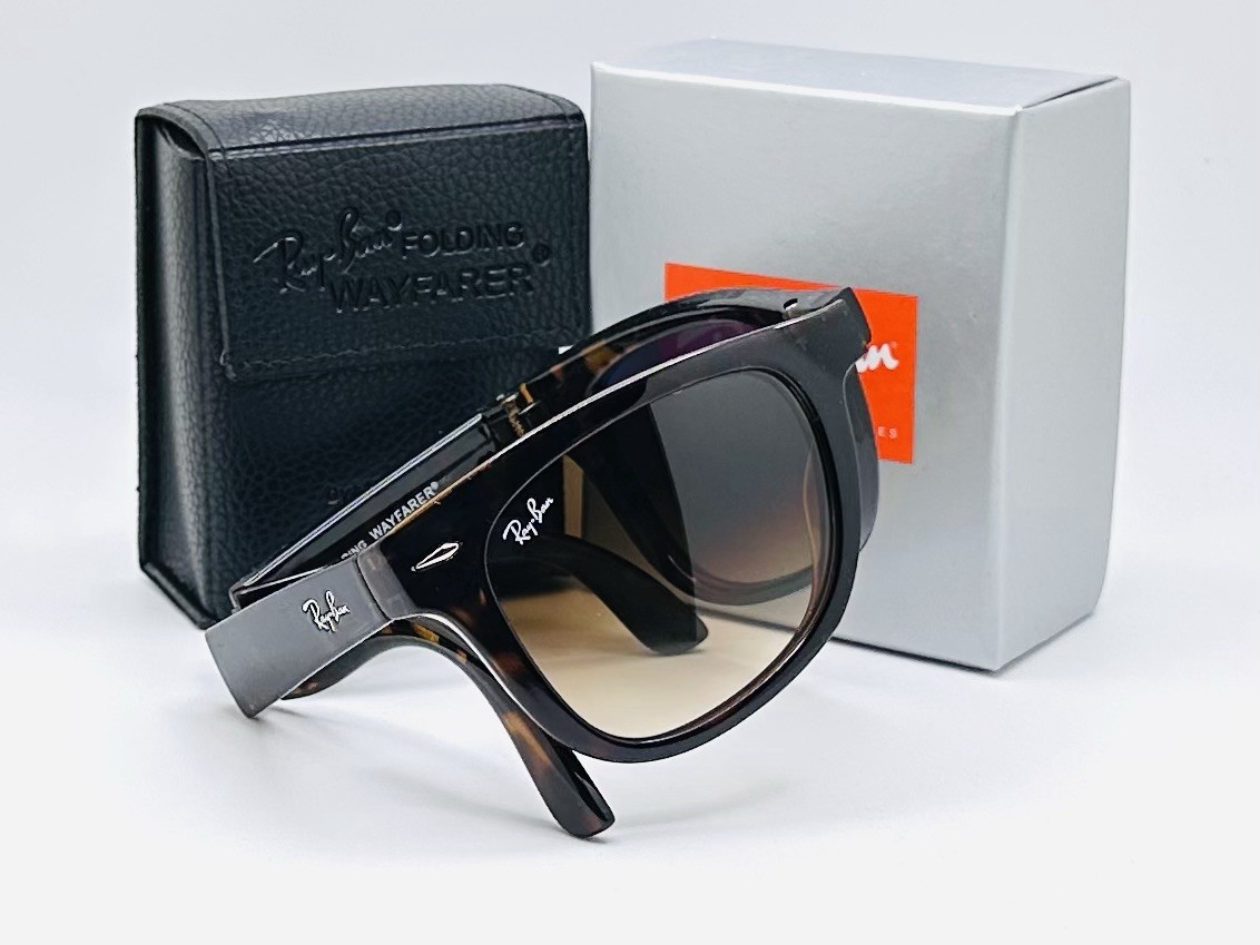 Ray-Ban RB4105 Wayfarer Folding 50mm Classic Unisex Sunglasses – Brown Gradient