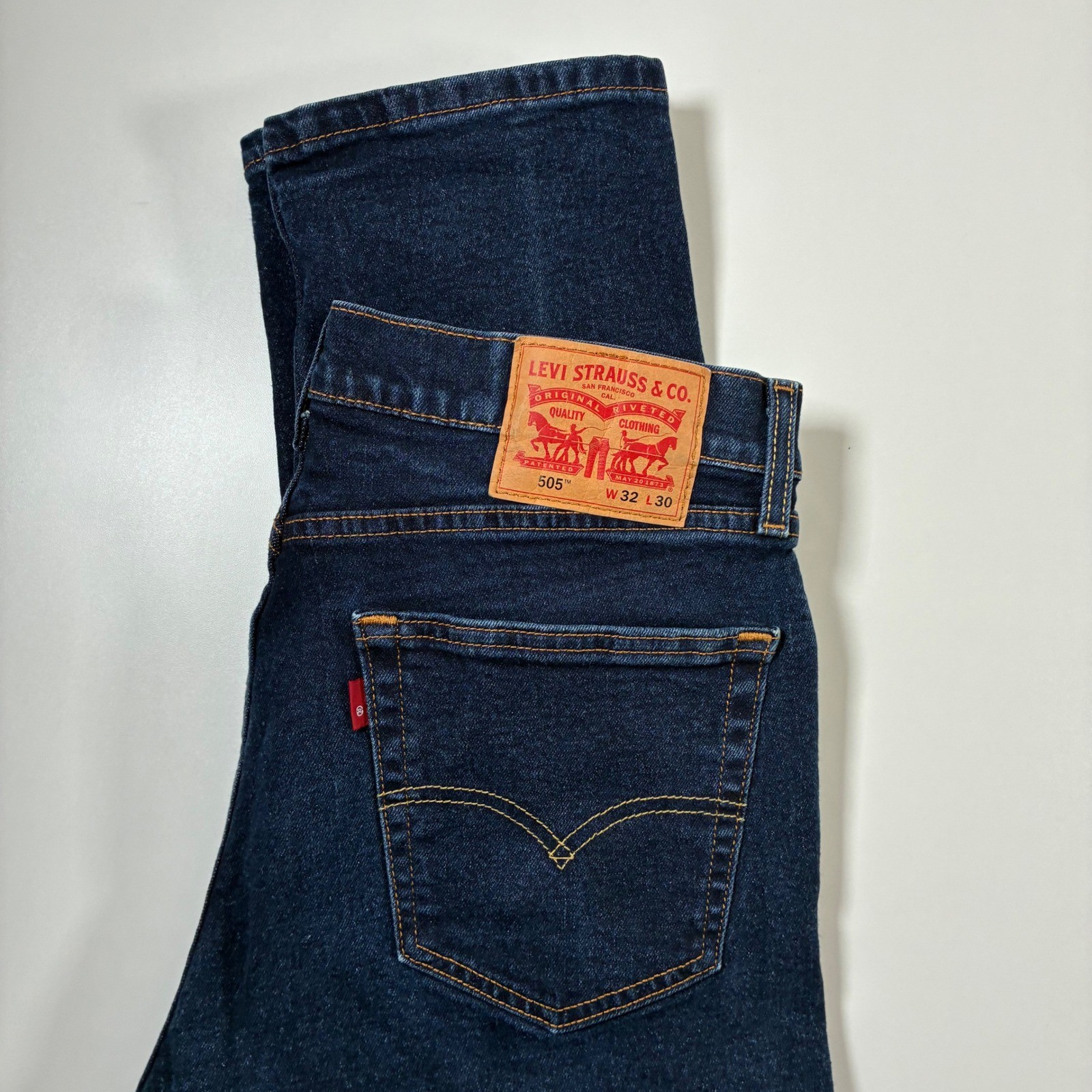Levi’s 505 Regular Fit Jeans 30×29 Dark Wash Indigo Straight Denim (Tag 32×30)
