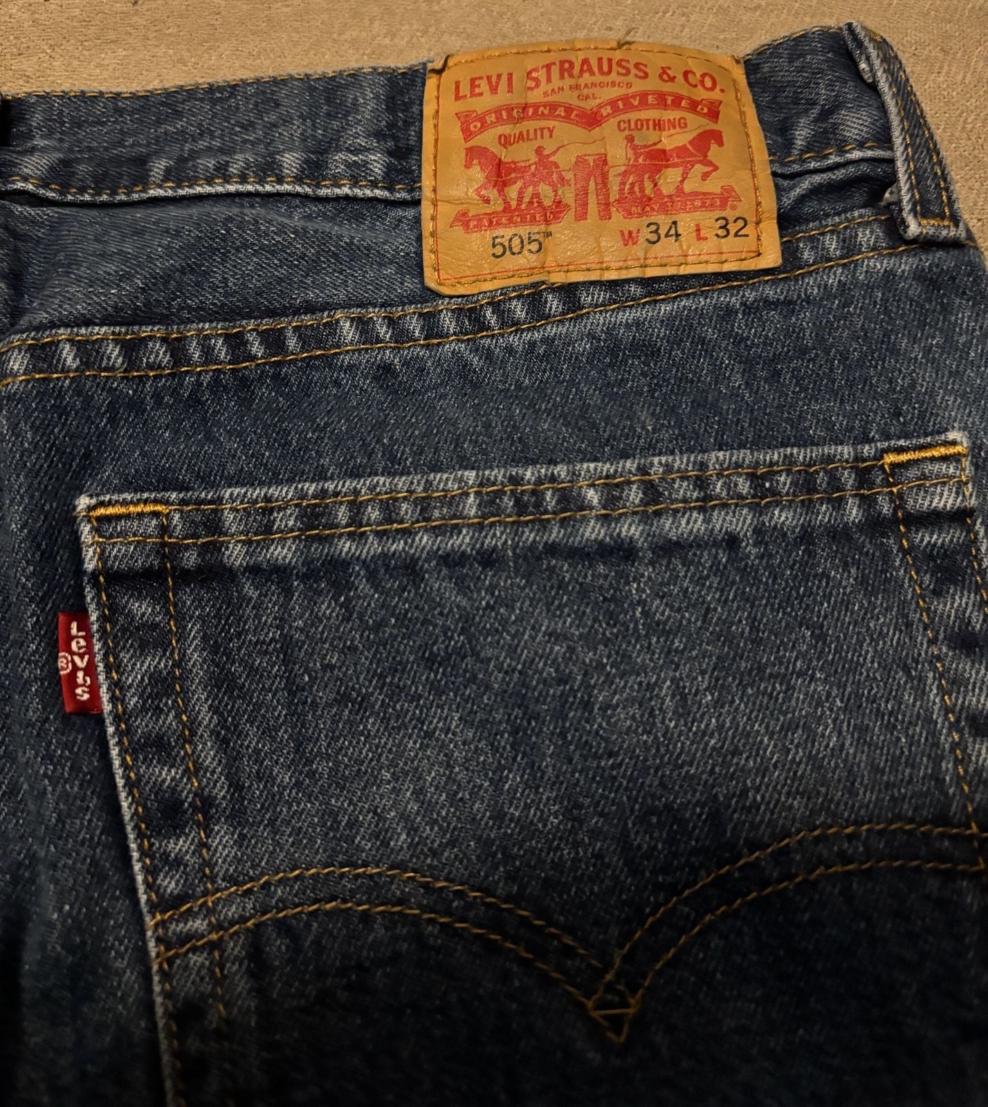 Levi’s 505 Regular Fit Straight Leg Jeans W34 L32