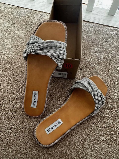 Steve Madden Womens Size 10 Sandal Rhinestone Strap Silver Slip On