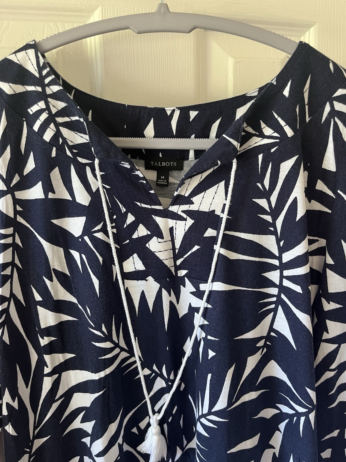 Talbots Navy Blue White Safari Tropical Leaves Tunic M NWOT