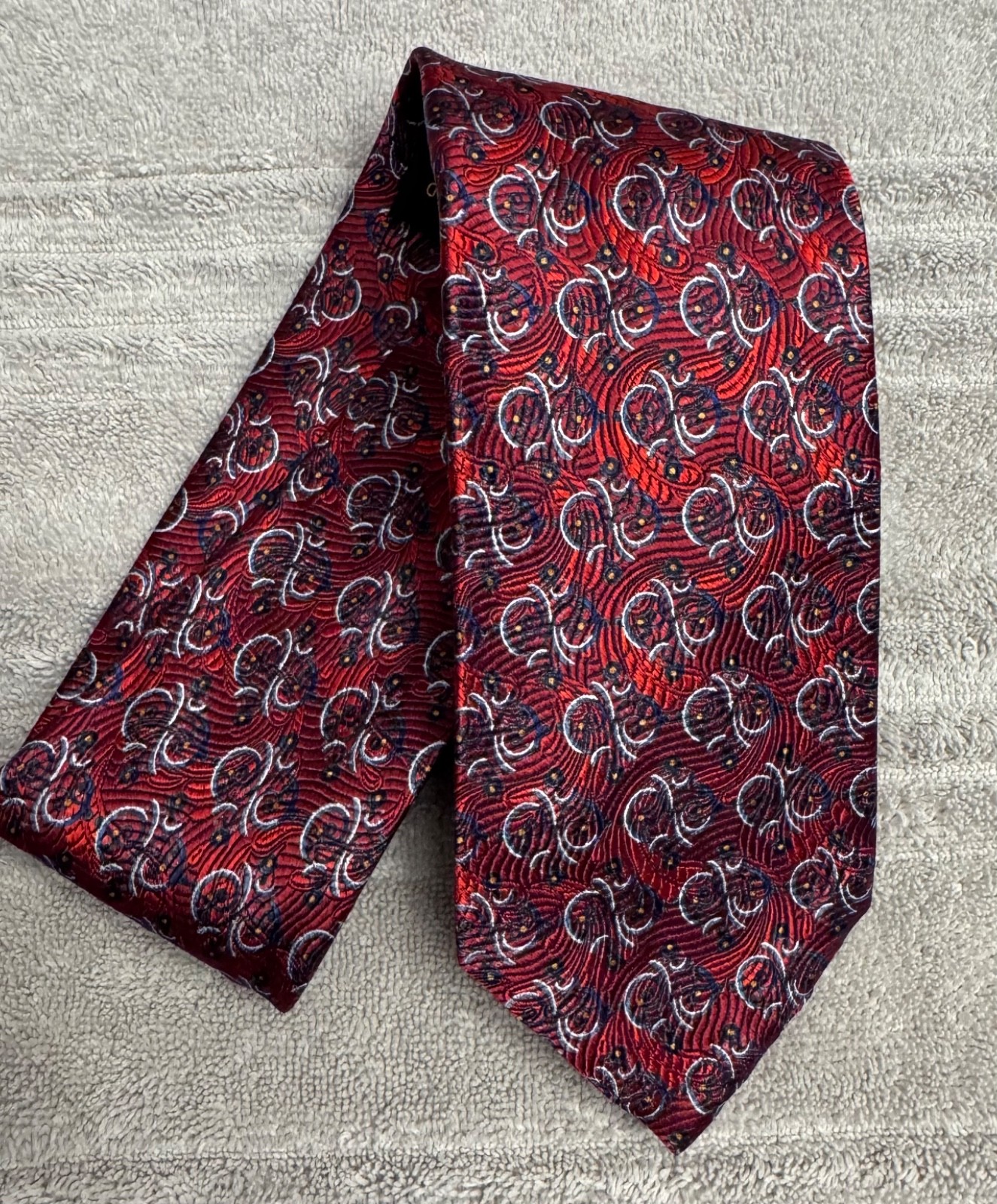 ROBERT TALBOTT Rare #16/40 SEVEN FOLD Handmade Red Silk Tie USA Made 60 X 3 1/8