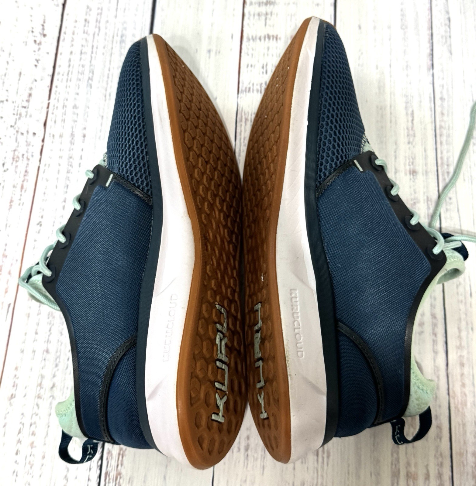 KURU Atom Women’s 9M Casual Walking Training Shoes Blue White Gum