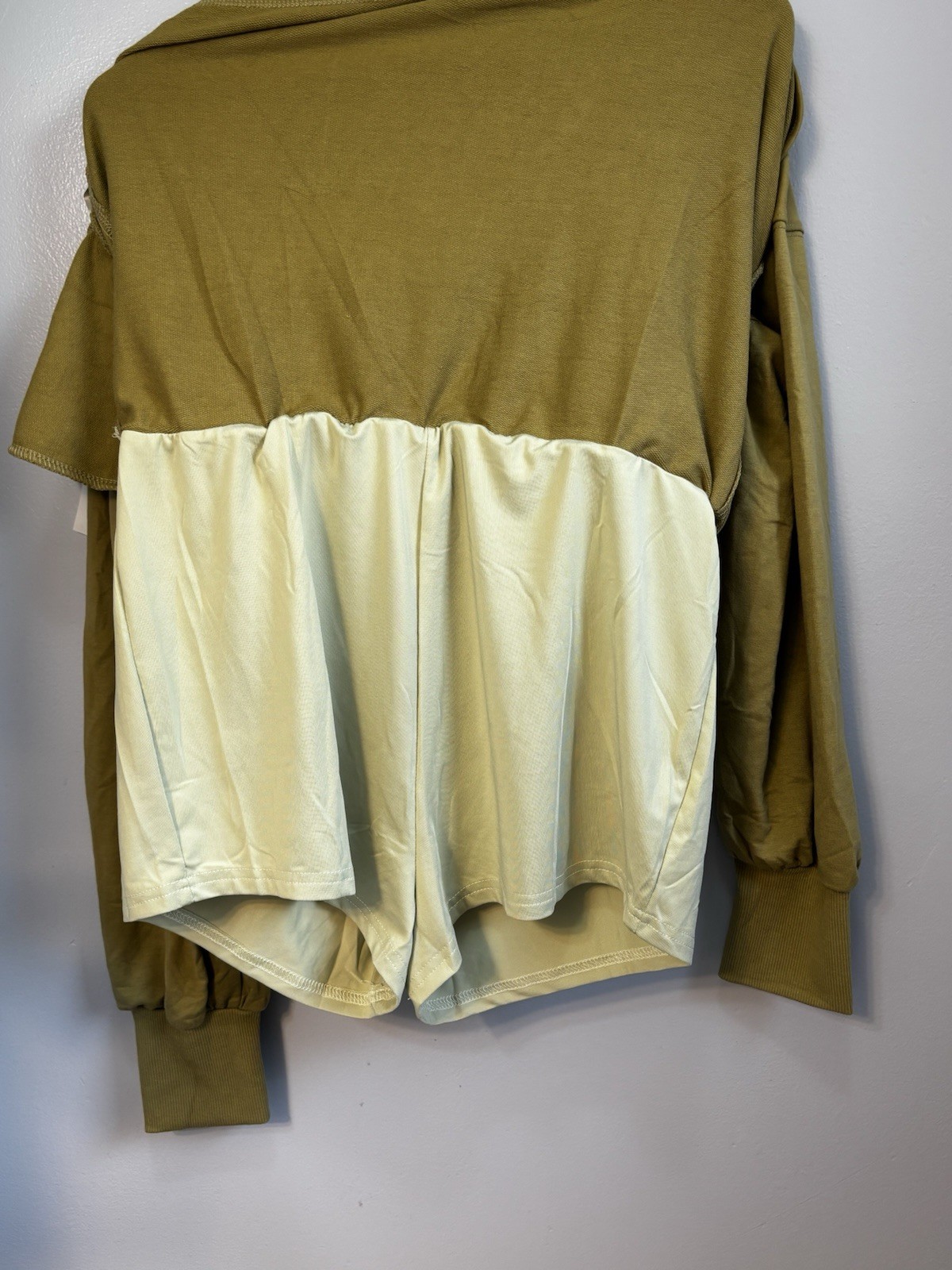 Fisoew Long Sleeve Athletic Dress Backless Keyhole Built-in Shorts Sz M NWT