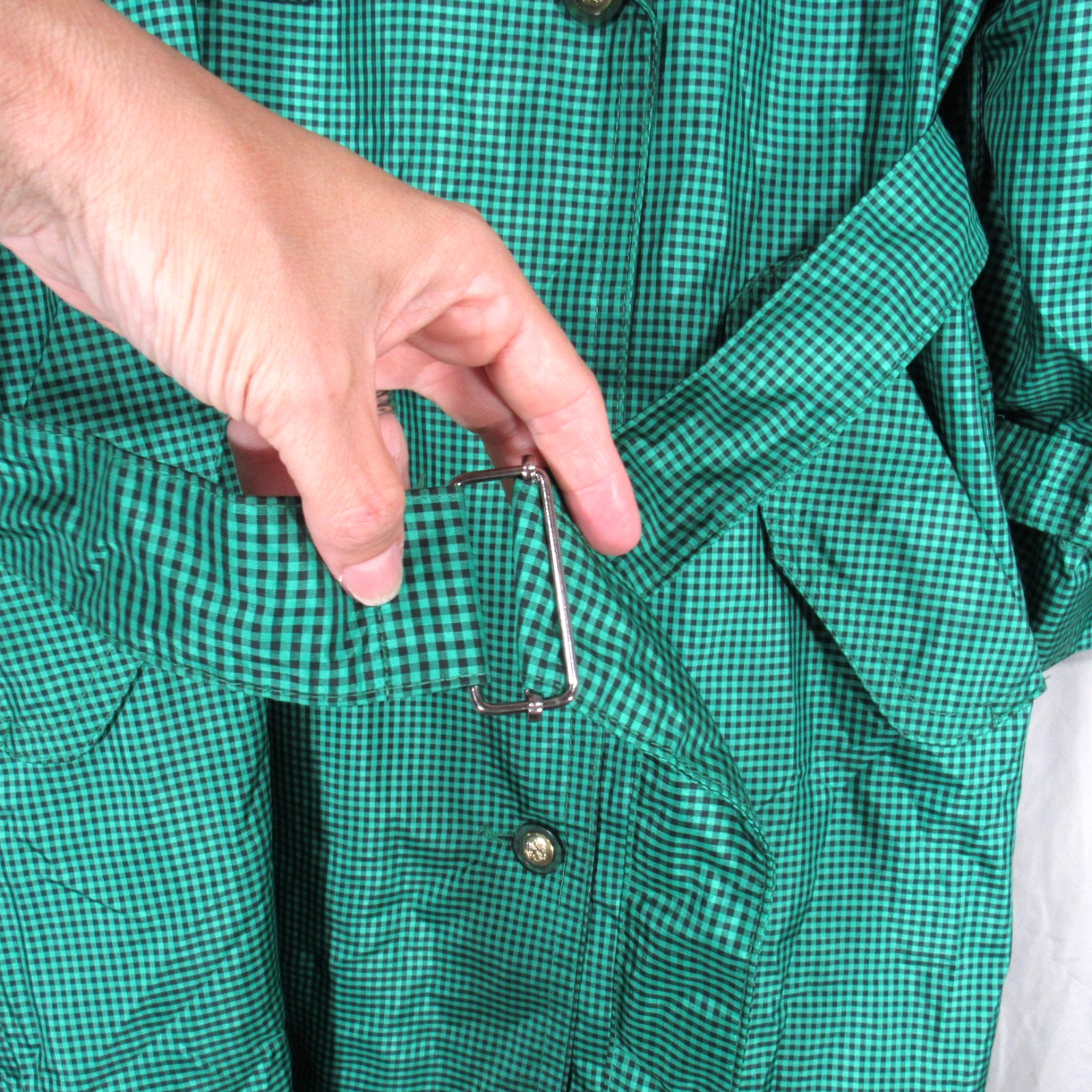 VTG LONDON FOG Petite GREEN/BLACK MICRO CHECKS Buttons w/Belt TRENCH COAT Sz 4P