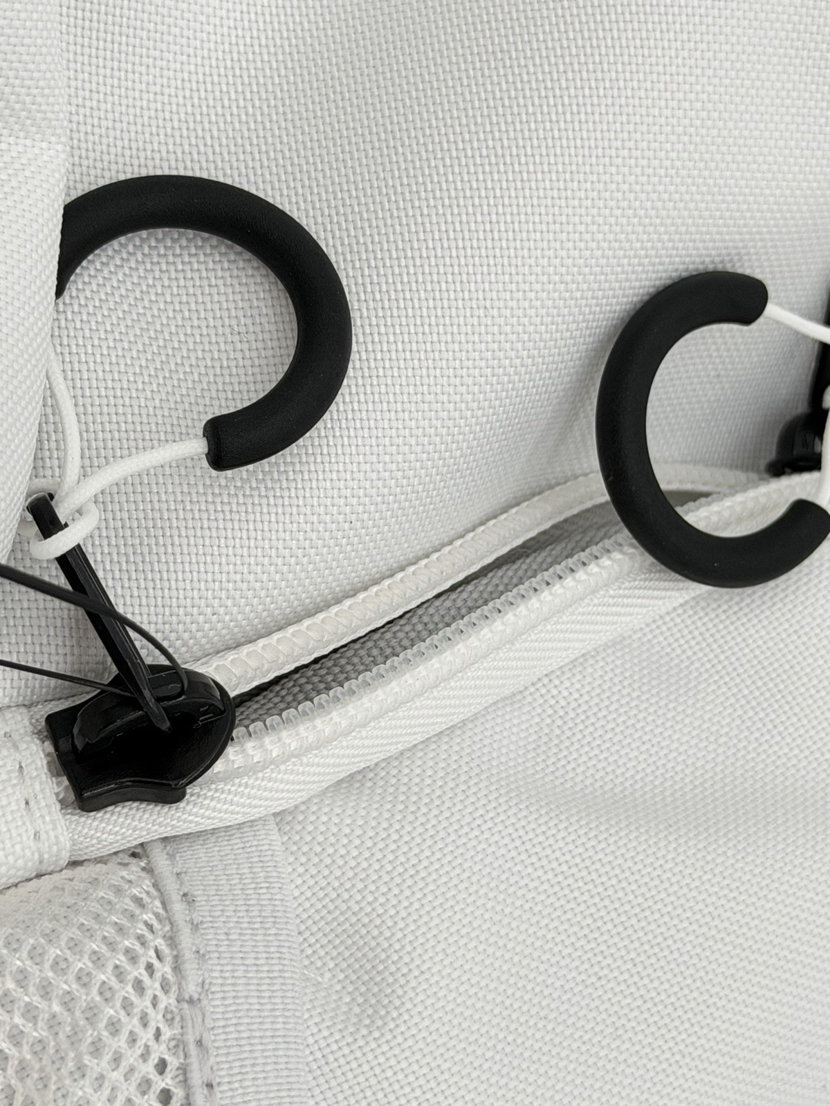 *Authentic* Nike Varsity Elite Backpack (32L) White Gold Black HM9965-100