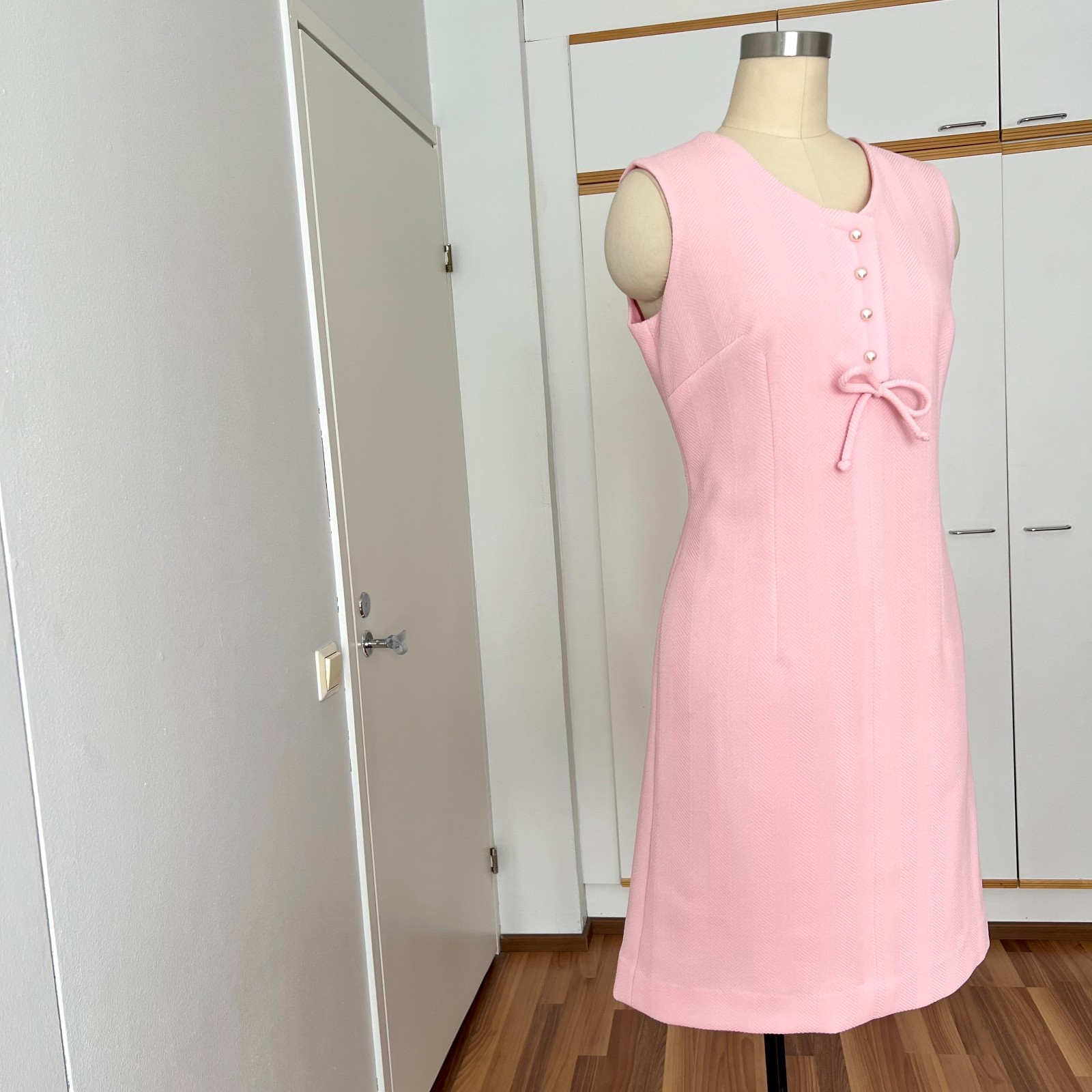 60s 70s Pink Mod Shift Mini Dress Sleeveless Aline Twiggy Style Go Go Space Age
