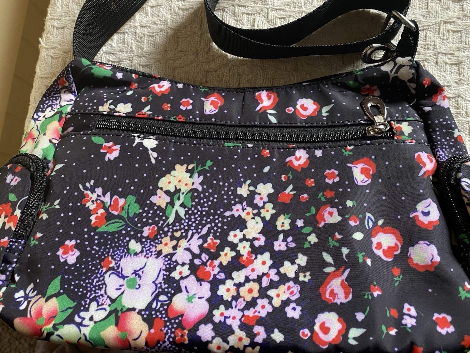 RUIMOTI Nylon FlORAL Crossbody Shoulder Bag Purse Very Roomy Pockets 13” x 6.75