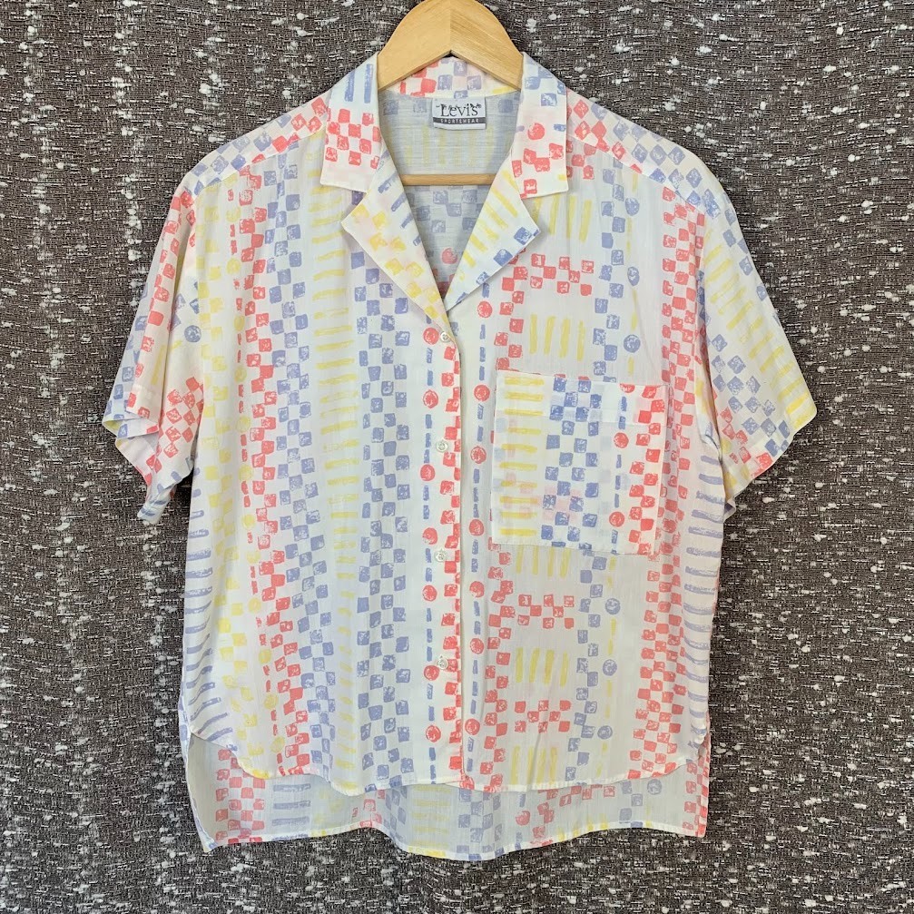 Vintage Levi’s Sportswear Women’s Button Up Shirt Retro Geometric Colorful