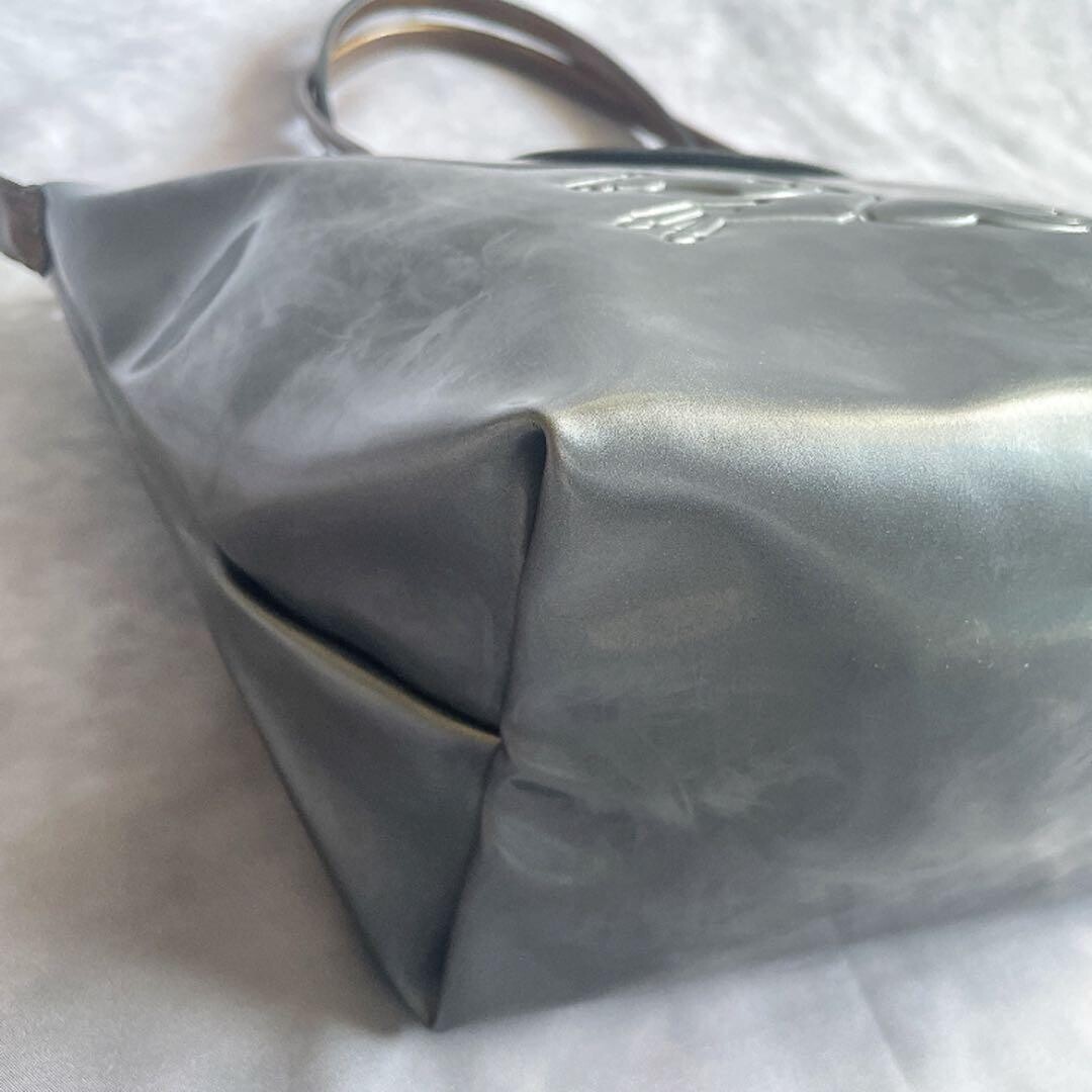 Longchamp Le Pliage Metallic Silver Gray Embossed Logo Tote Brown Trim Y2K Auth