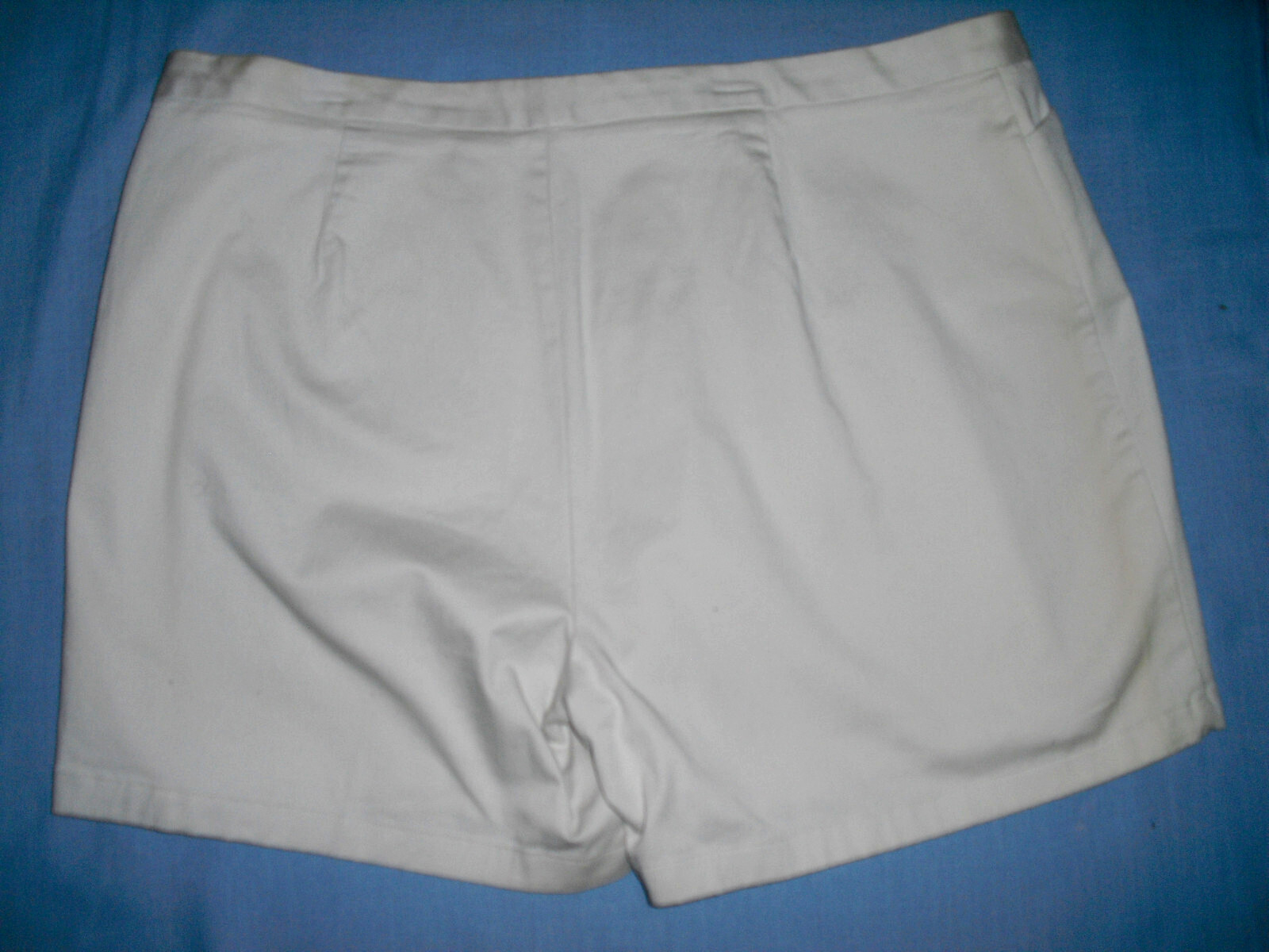 NEW NWT Dockers Stretch Womens Shorts Sz 24W lt tan