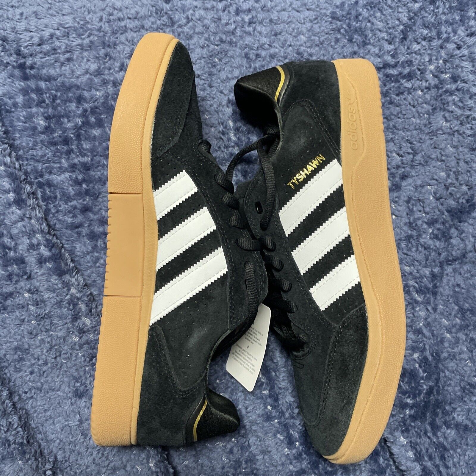 New Adidas Men’s Size 10 Tyshawn Low Black & Gum Skateboarding Shoes IG5280