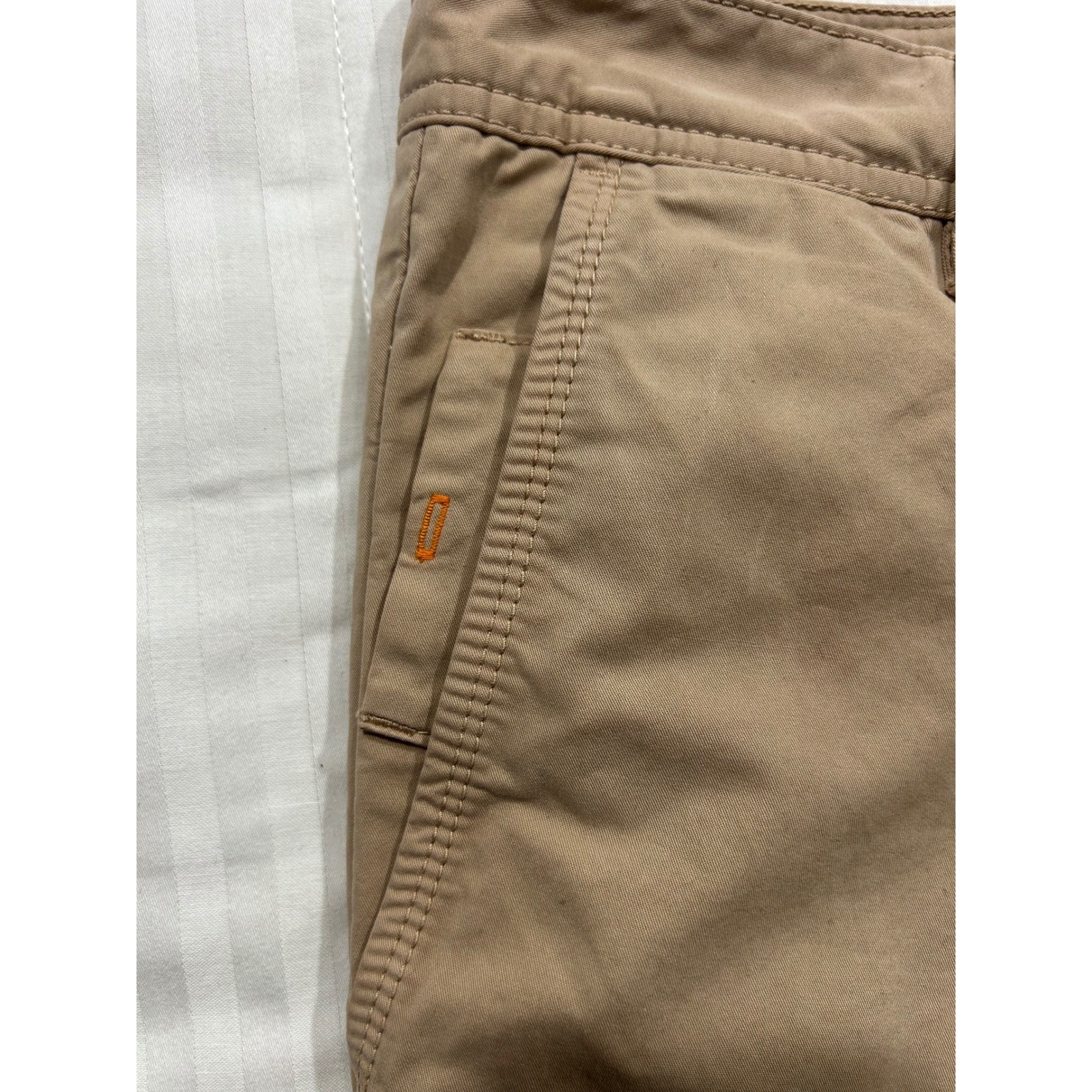 Hogo Boss Chinos Men 36″ Khaki Boss Orange Label Reguar fit. (734)
