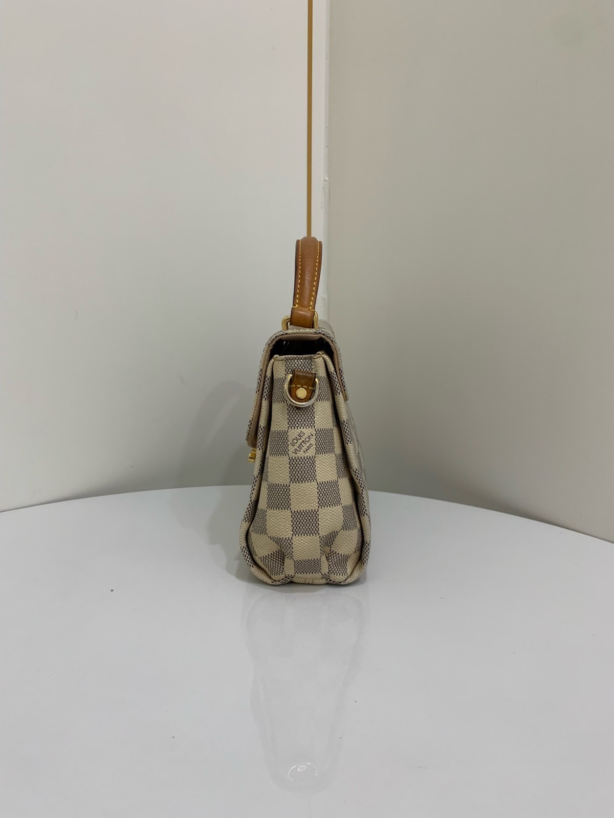 Louis Vuitton Croisette Damier Azur Crossbody Bag 25x17x9 cm