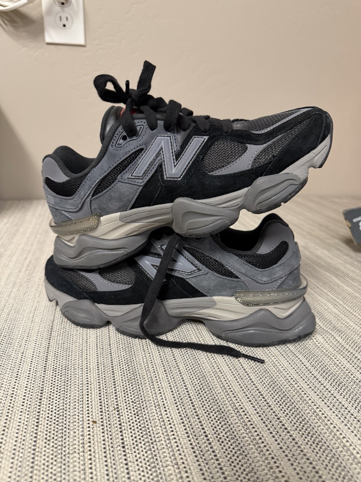 New Balance 9060 Unisex 6M/7.5W
