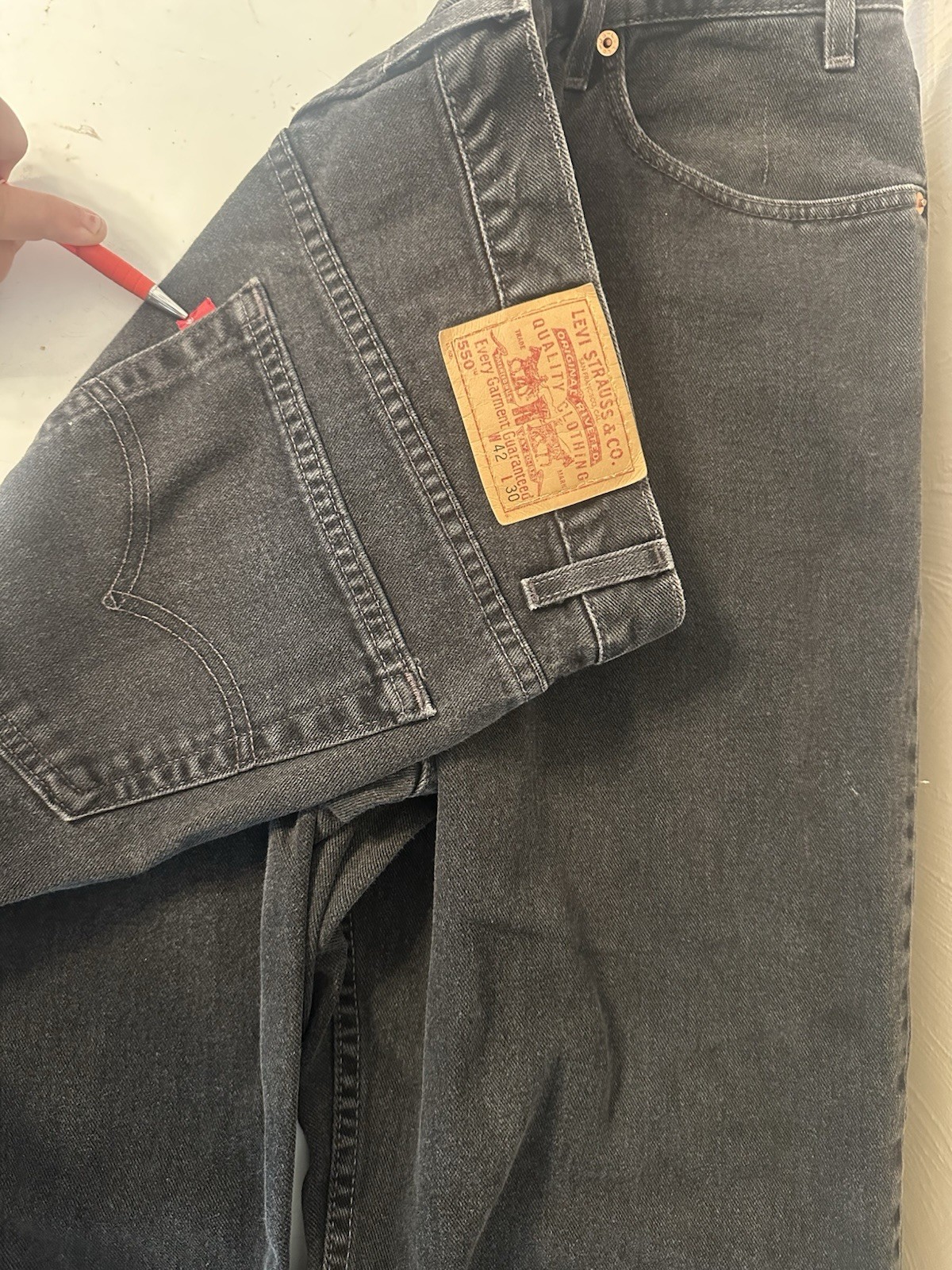 VTG 2001 Levis 550 Black Relaxed Tapered Jeans 42×30 Made in USA Fade 0260 Y2K