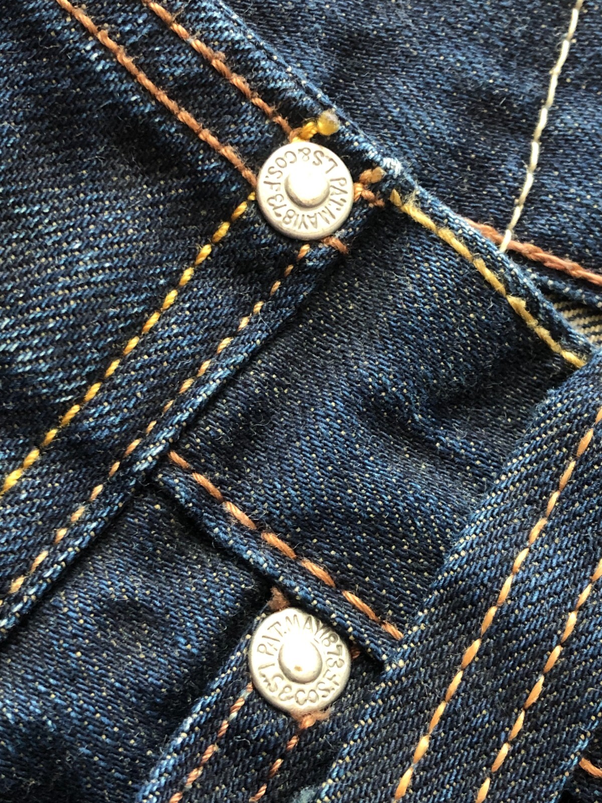 LEVI’S STRAUSS & CO MEN’S DARK BLUE 504 STRAIGHT JEAN W29 L32 (31)