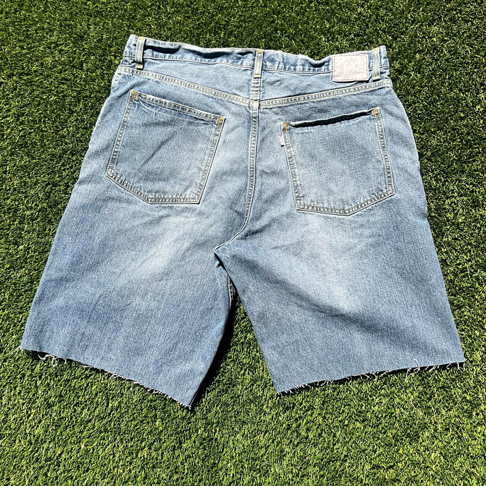 Vintage ‘98 Levi’s SilverTab Baggy Medium Wash Cutoff Jorts