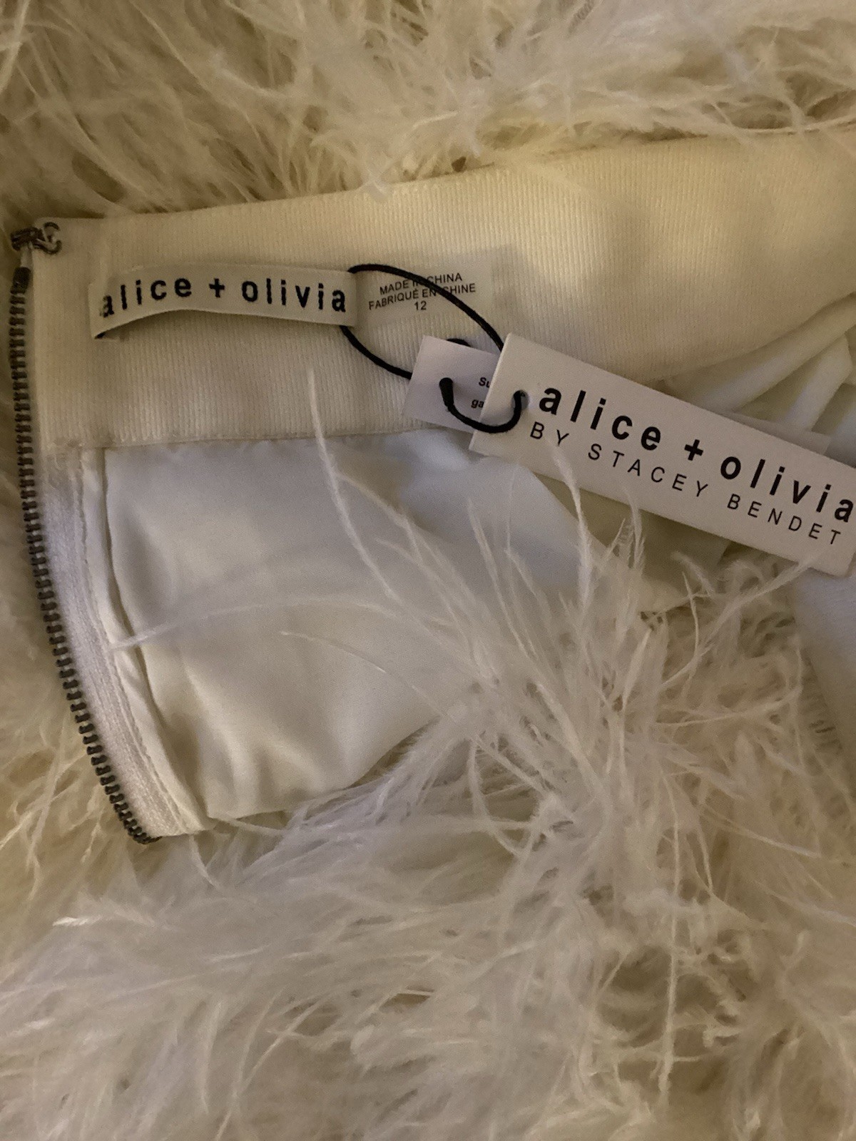Alice + Olivia Ivory Cina Ostrich Feathered Mini Skirt Sz 12 AUTHENTIC NWT