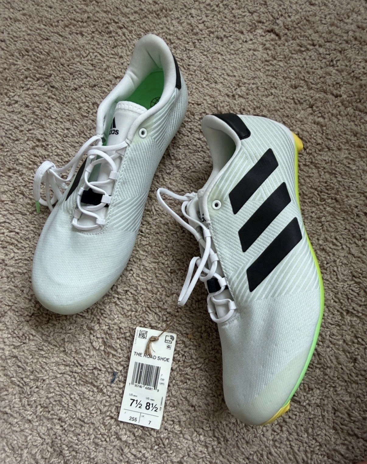 adidas the road black, green,Men’s US 7.5