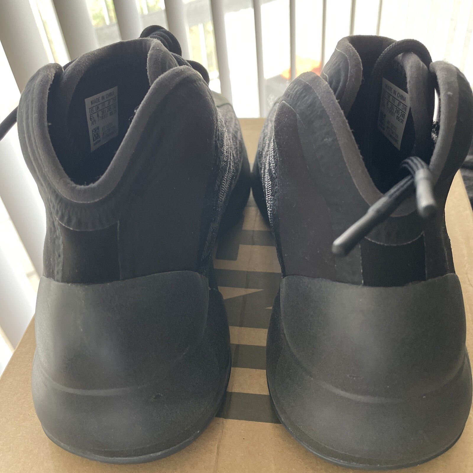 Size 6.5 – Yeezy QNTM Onyx
