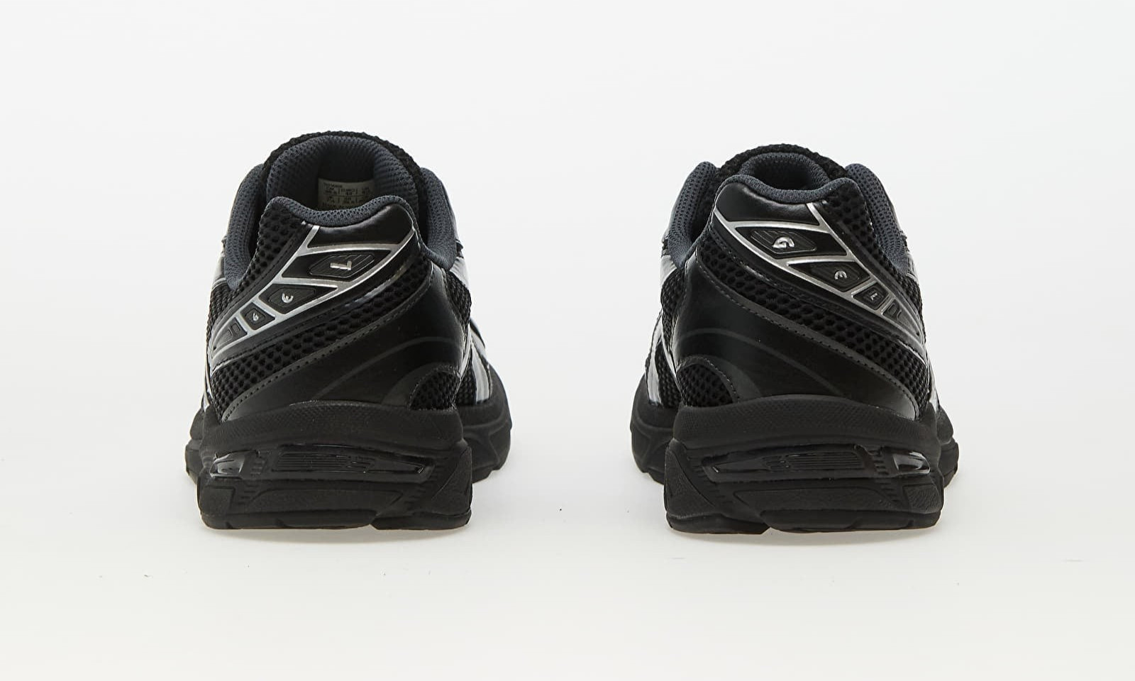 ASICS Gel-1130 Black Pure Silver Mens Sports Sneaker 1201A906-001