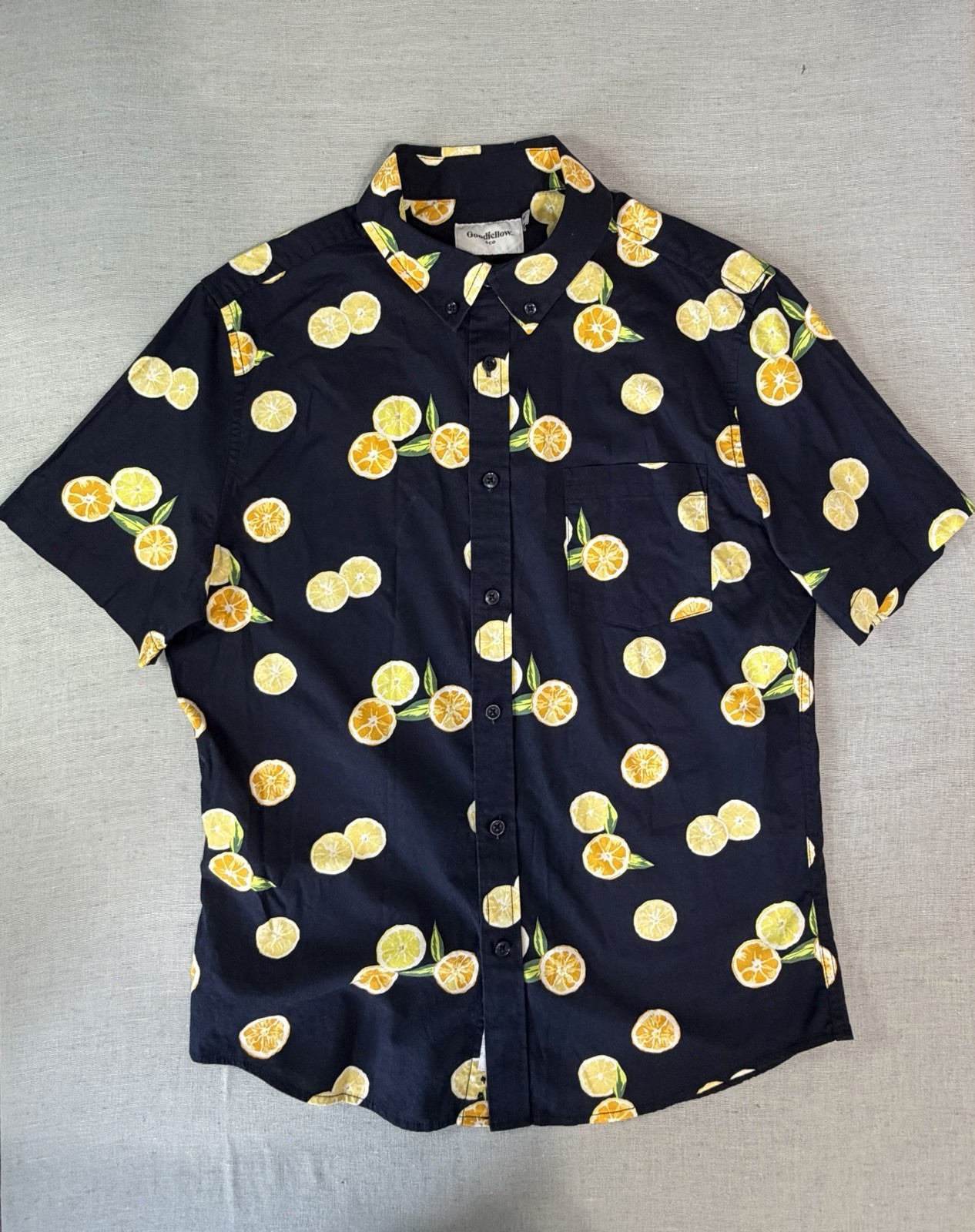 Goodfellow & Co Slim Blue Fruit Print Button-Down Shirt Pockets M S/S 00238-7