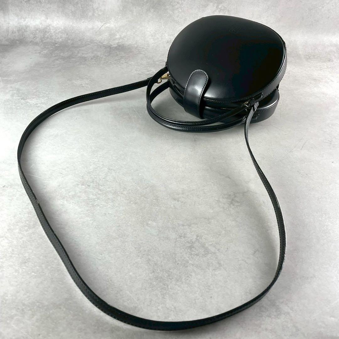 Loewe Vintage Round Shoulder Bag Black Calf Leather Classic Style