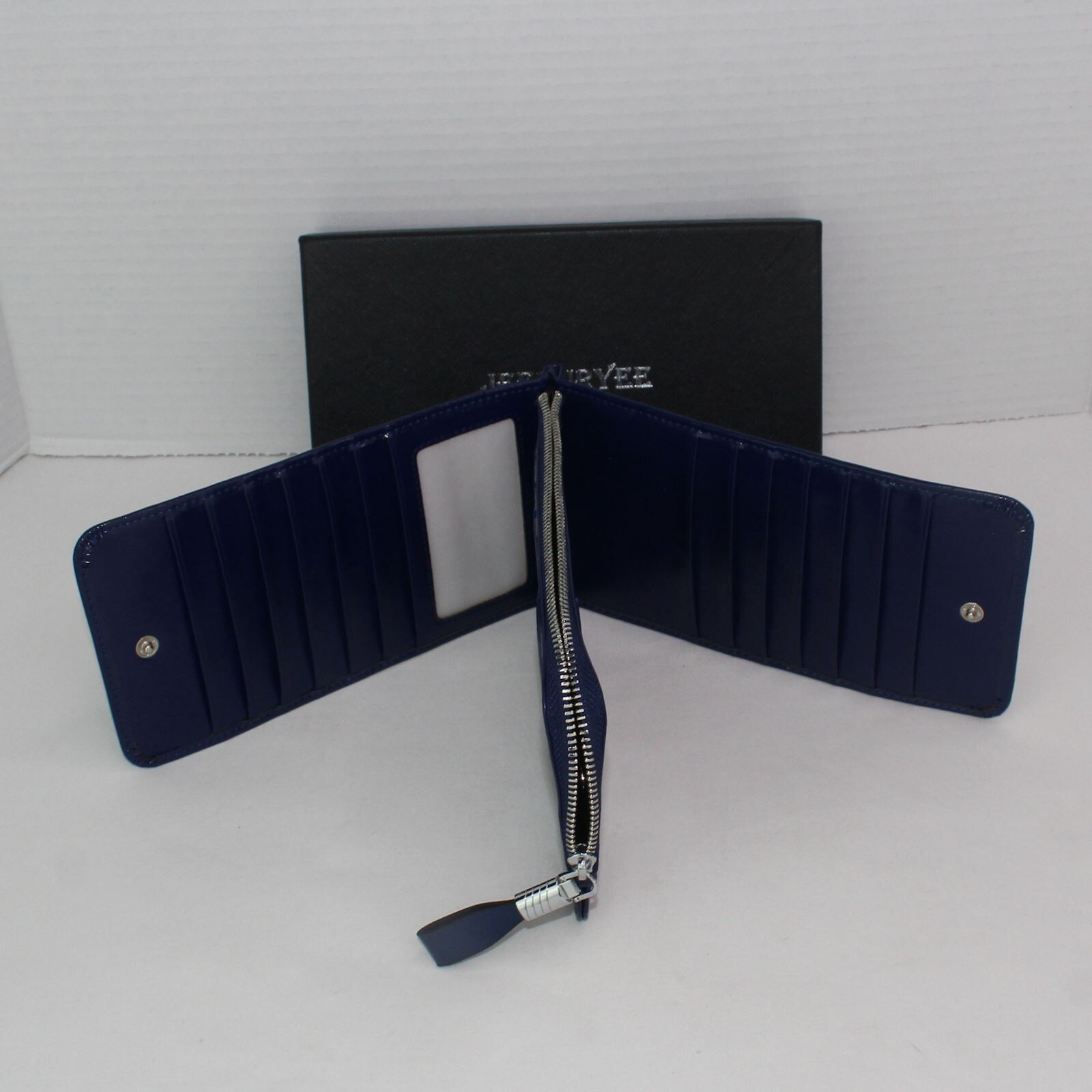 Jeeburyee Blue Oil Waxed Ladies Wallet 26 Card Slots Zipper Center NWOT in Box