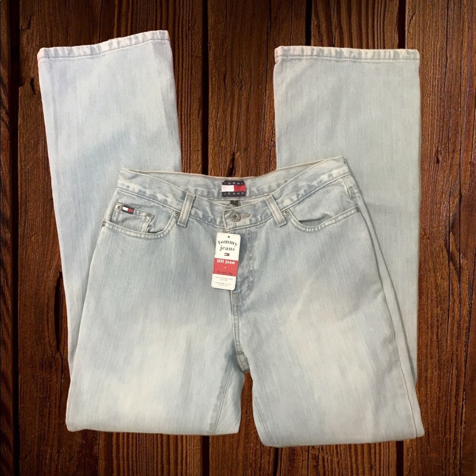 Tommy Hilfiger Jill Jean mid rise flared leg NWT size 7