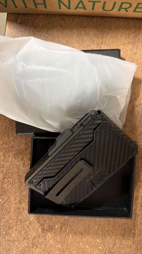 Men’s Slim PopUp Bifold Carbon Fiber Wallet, RFID Blocking, Money Clip, Men Gift