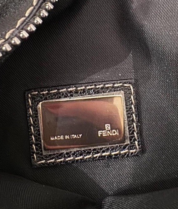 Vintage Fendi Oyster Hobo bag