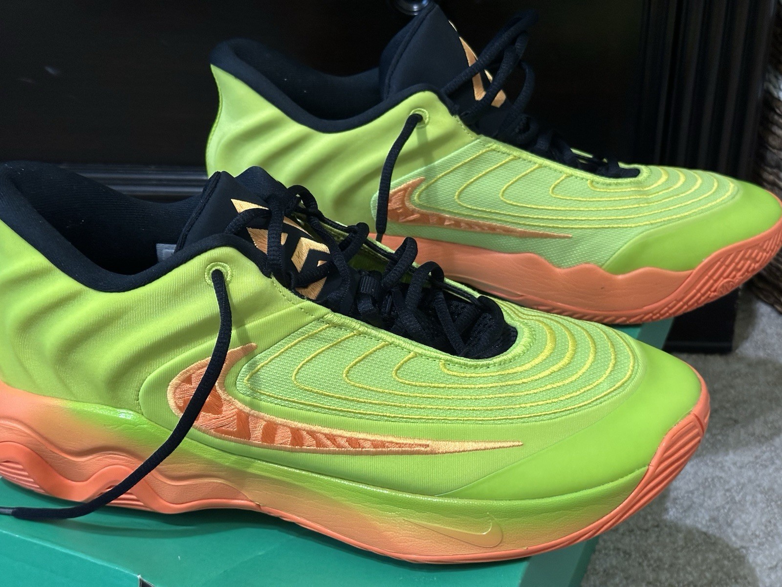 Nike US 12 Men’s Yellow Orange Halloween Giannis Immortality 4 w/original box