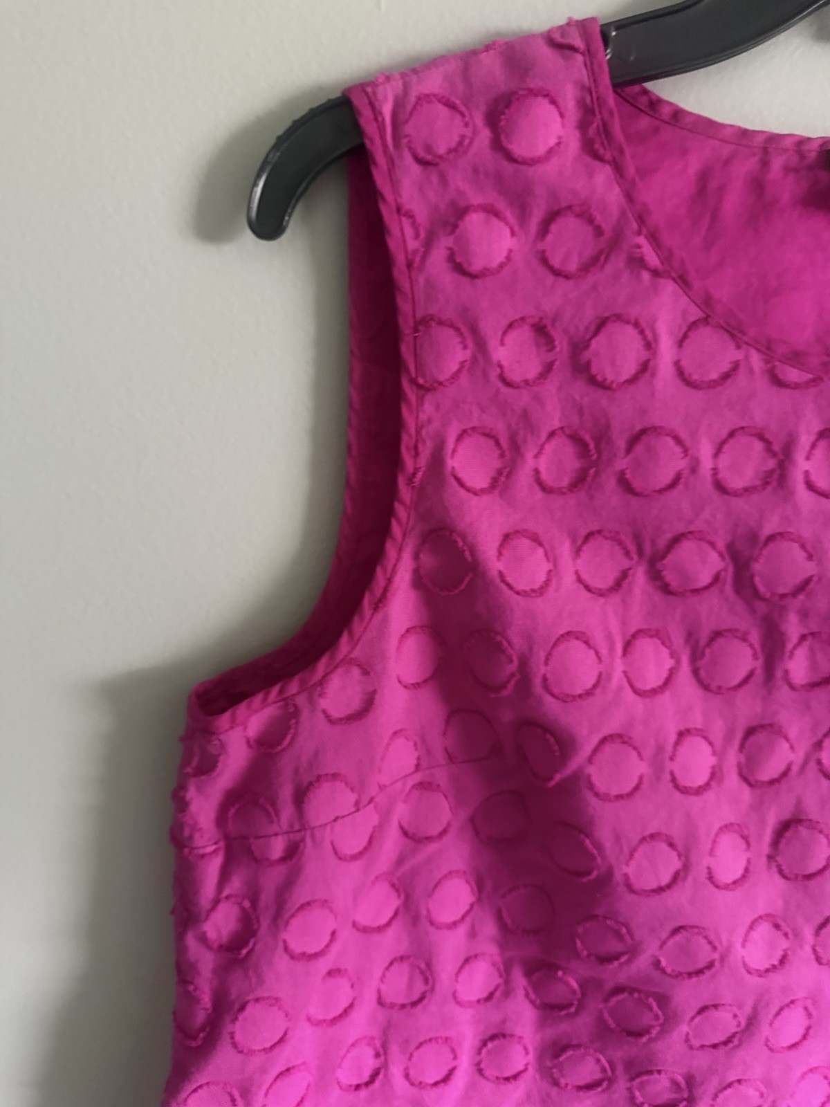 Talbots Pink Sleeveless Textured Circle Pattern Cotton Blouse Size 14