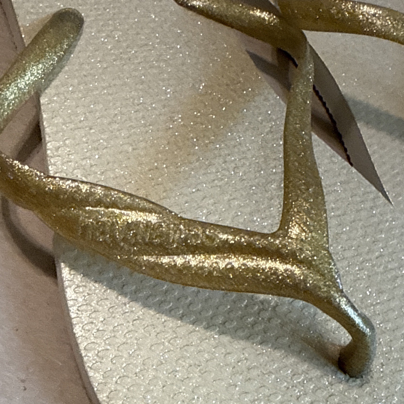 HAVAIANAS Slim Gold with Glitter Footbed and Glitter Straps 39/40 – New