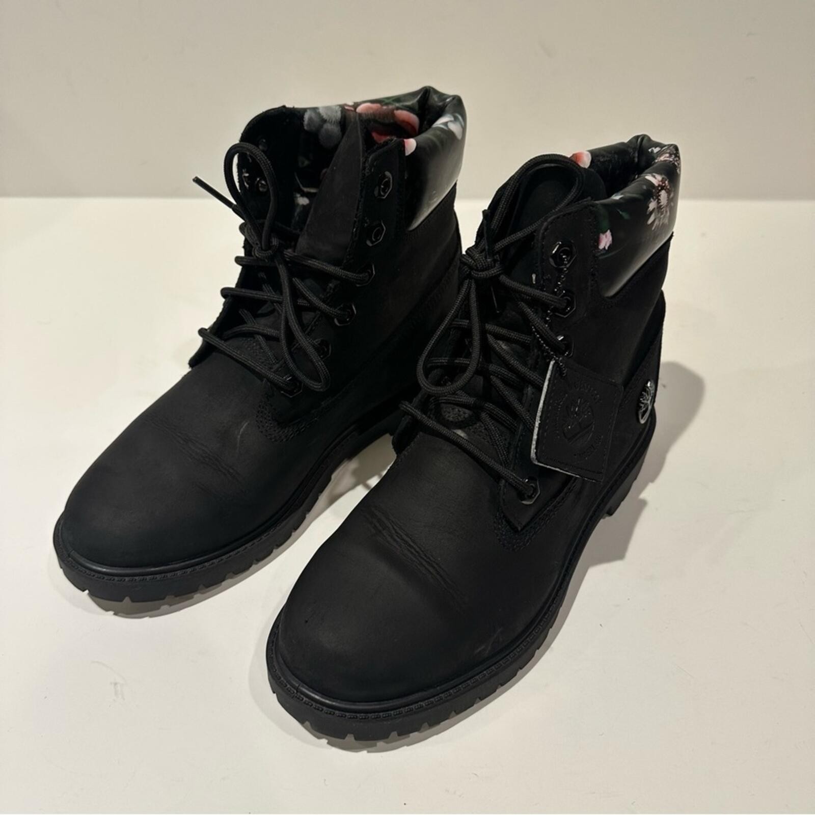 Timberland Women’s Heritage 6” Waterproof Leather Floral Boots