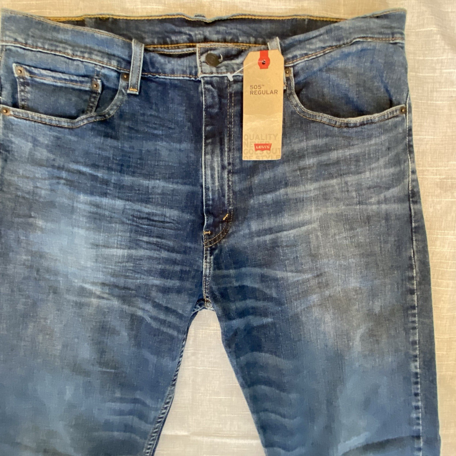 Levi’s NWT 505 Regular Fit Men’s Jeans W38 L34 Dark Stonewash Stretch Denim