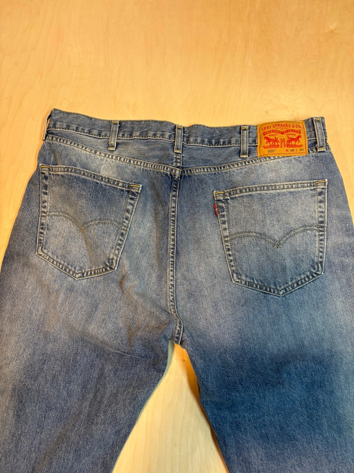 Levi’s 505 Series 38-30 Blue Medium Wash Denim Straight Leg Regular Fit